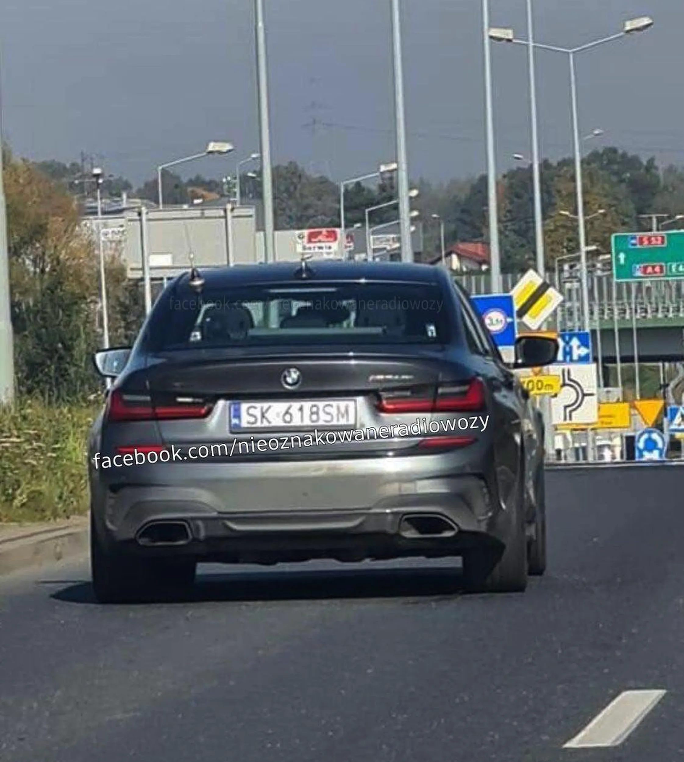 Nieoznakowany radiowóz policyjny (dawniej: SMI 06091, SB375CK, SPS65643)