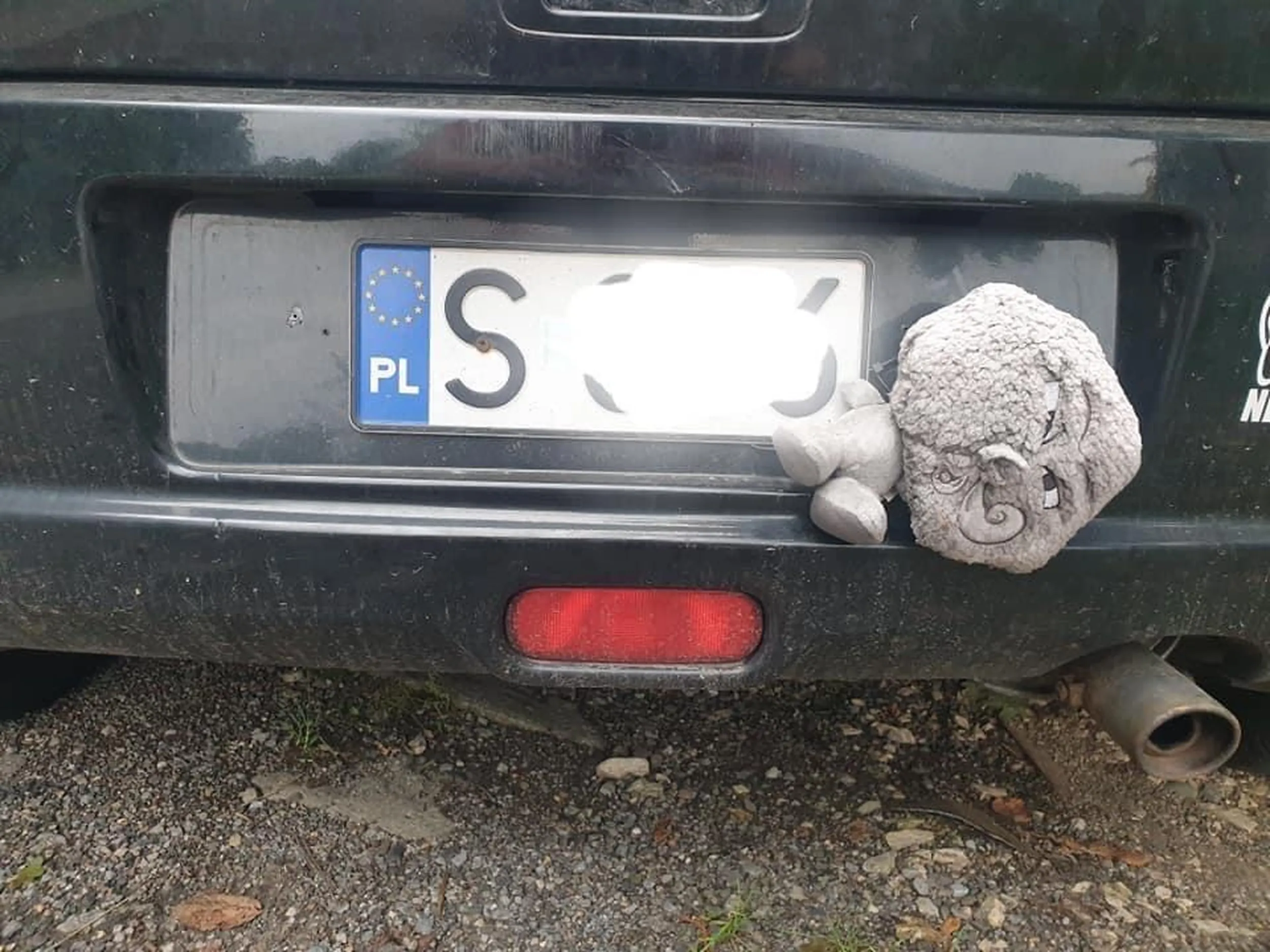 Bez potrzeby bierze małe tablice...