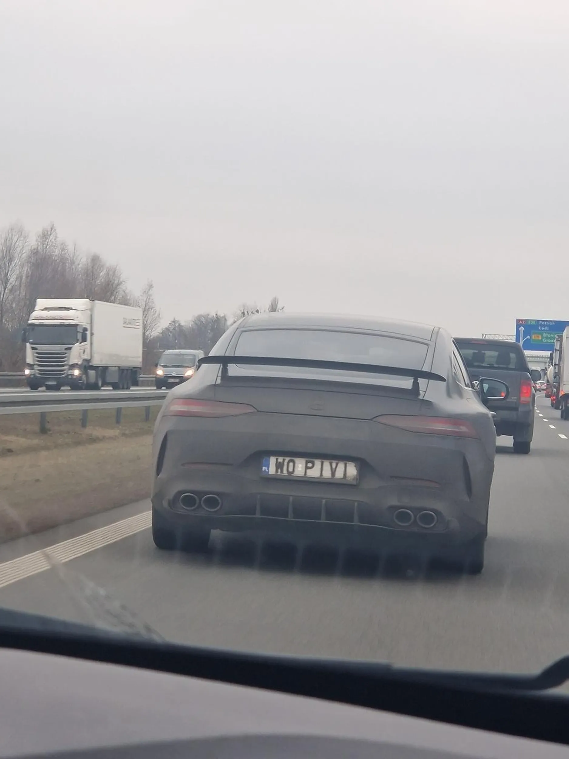 Fajny, ale warto go umyć xd