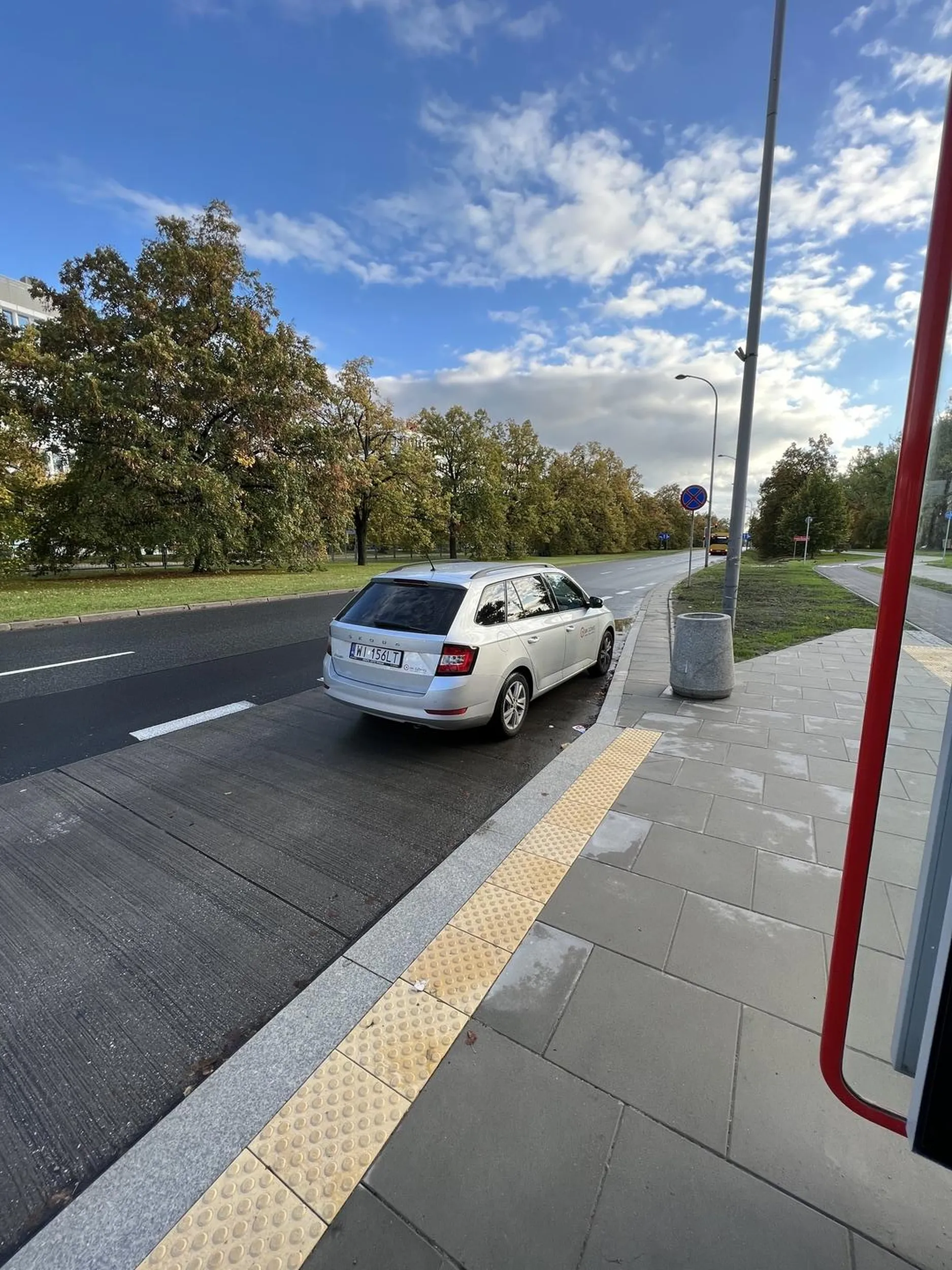 Parkowanie na przystanku