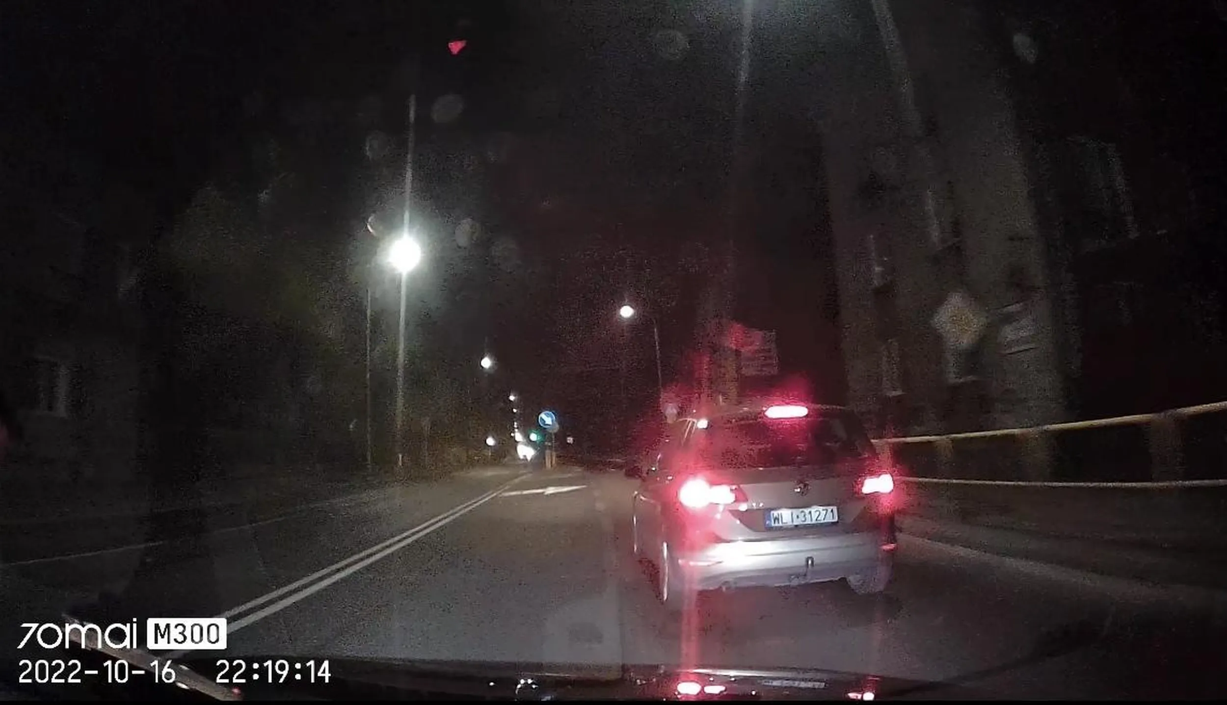 Bardzo piękny pokaz umiejętności oraz kultury osobistej. Karma wraca a do takich podludzi jak ty szczególnie. Przynajmniej ładnie wyszedłeś i twój środkowy palec ped****