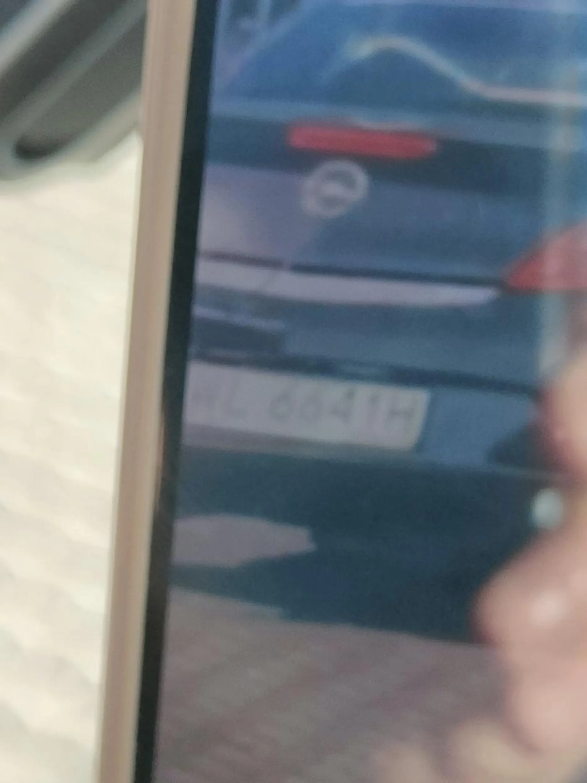 Opel Tigra którym dokonano rozboju rabunkowego na terenie Centrum Chinskiego w Wolce Kosowskiej dn 28.10.2022 w godzinach poludniowych.