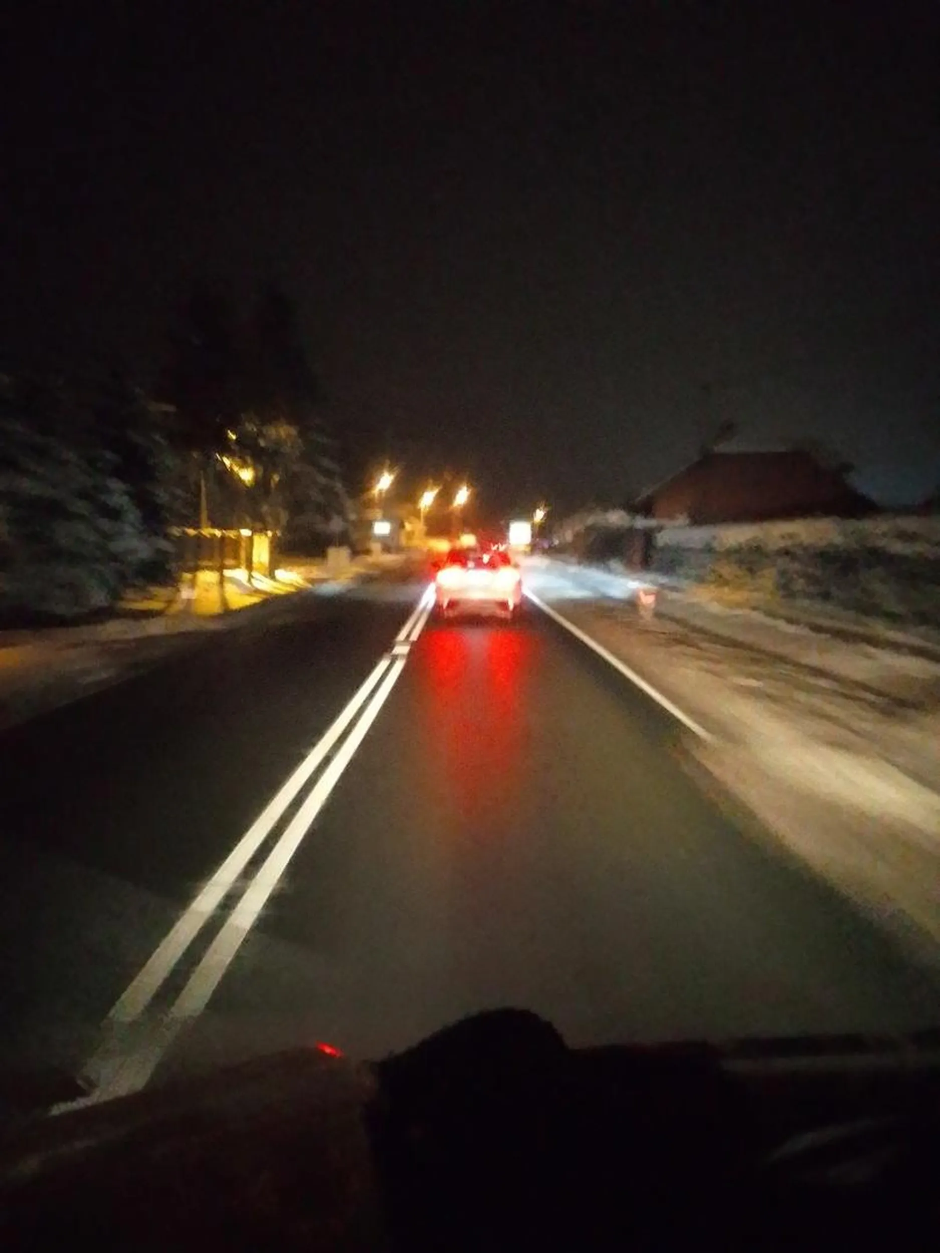 Nie pozdrawiam idioty z Warszawki. Bez mała spowodowałeś wypadek. Nie pozdrawiam, kierowca żółtego busa.