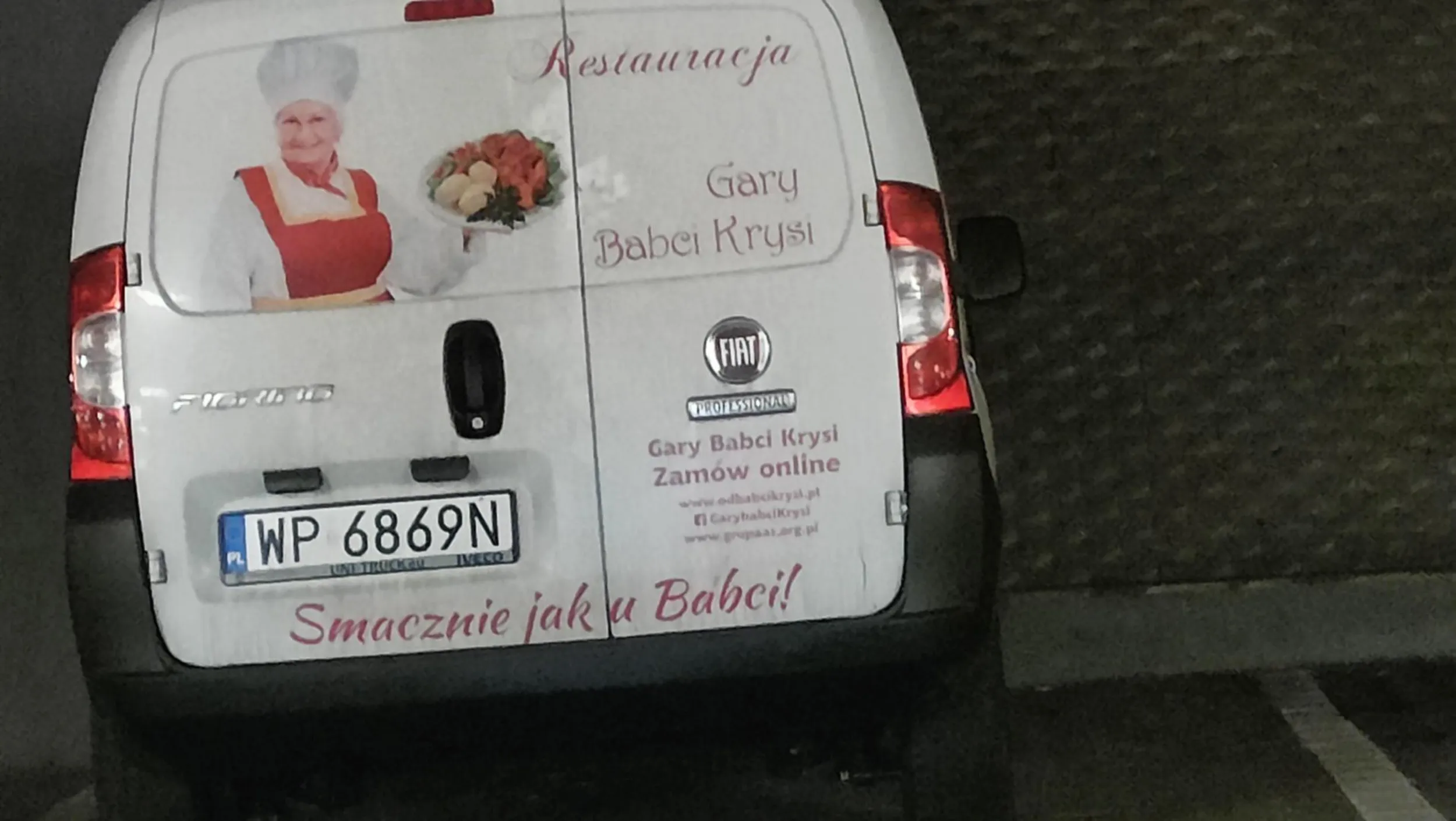 Pic na wodę, babcia wyszła z auta i rzuciła mnie moim własnym jajkiem.