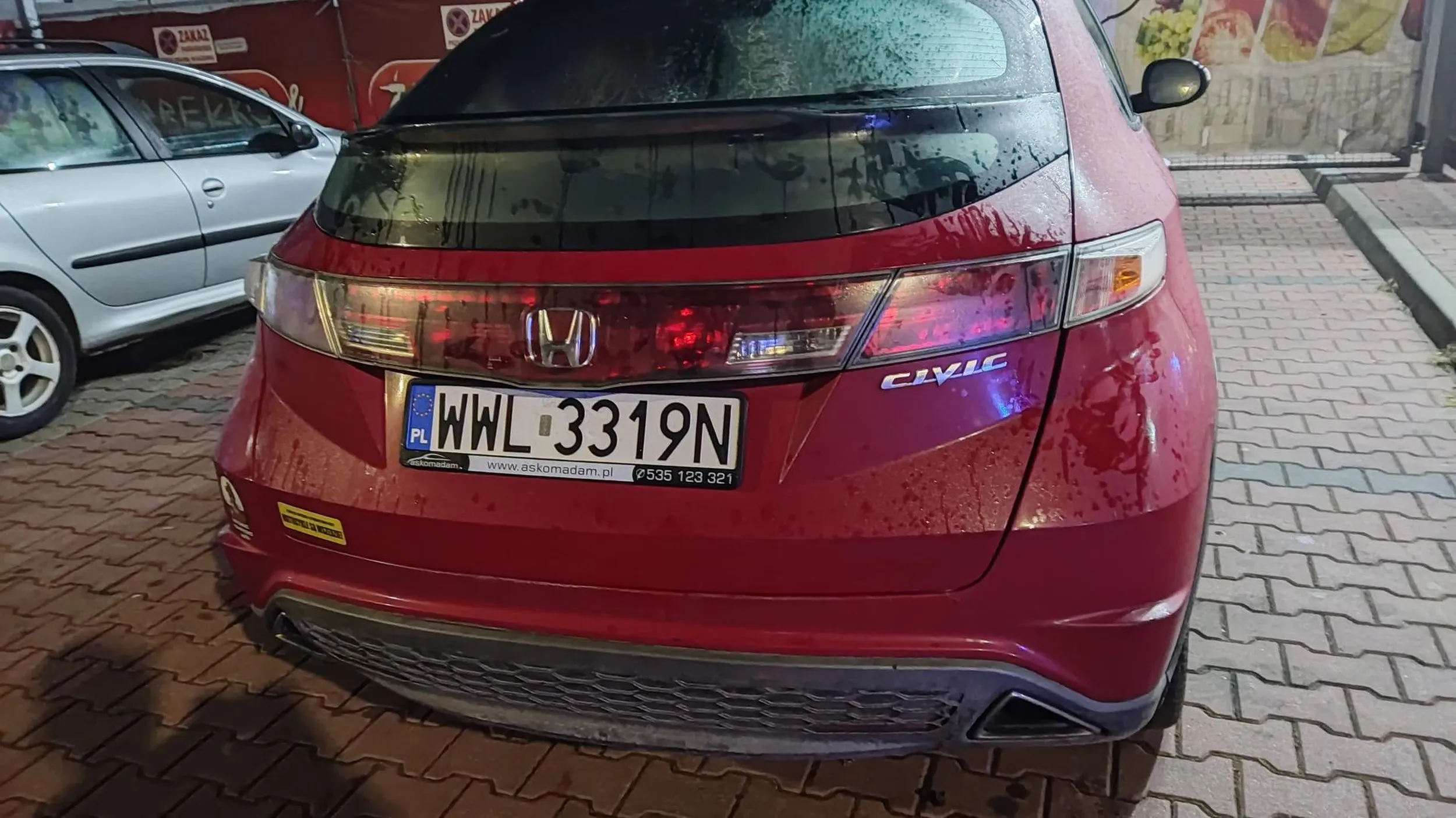 Uciekł z miejsca wypadku facet i kobieta z malutkim dzieckiem tragedia oby was odpadła sowitą kara.