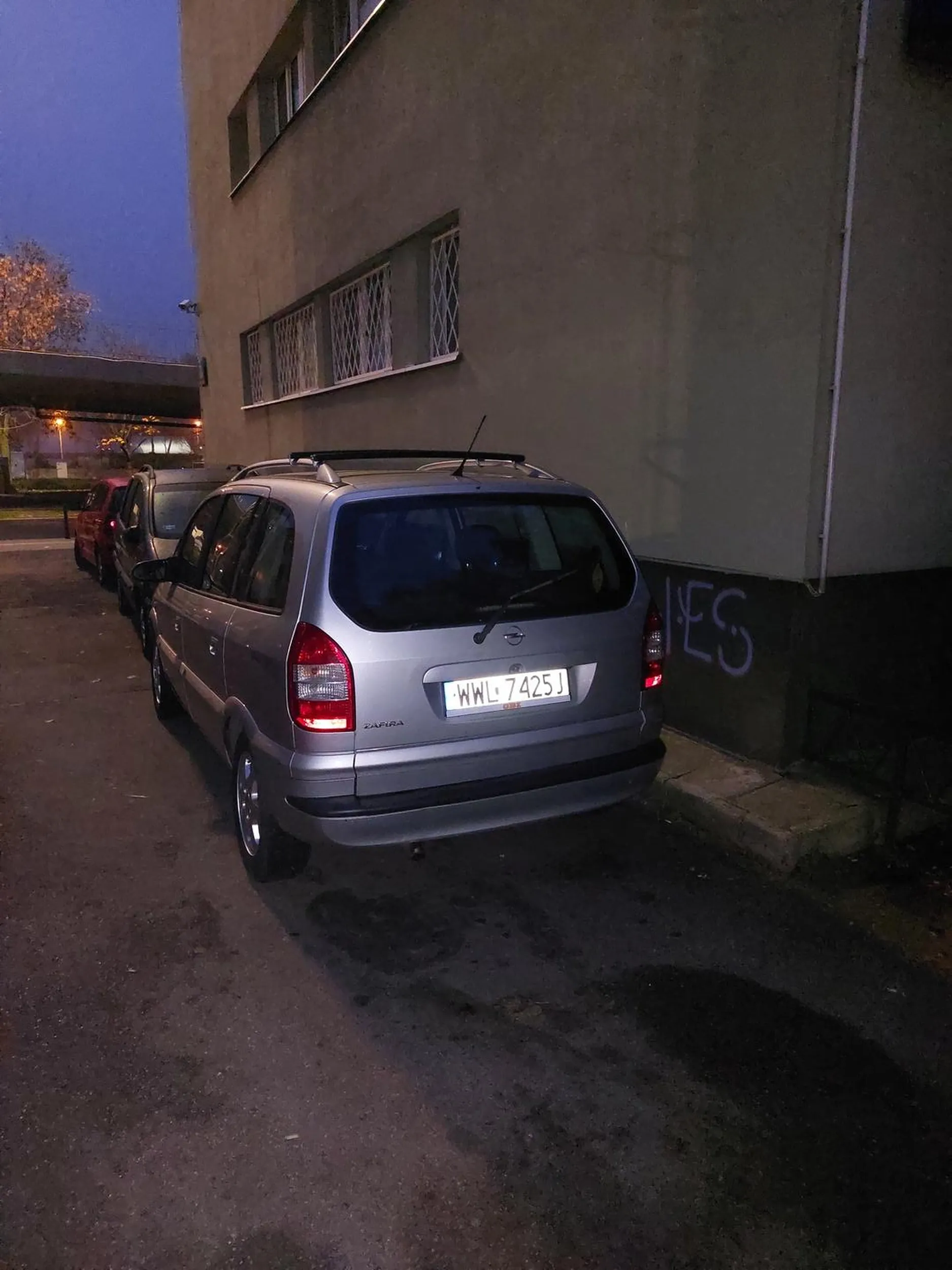 Nie parkujemy tu samochodu, ile razy powtórzyć?