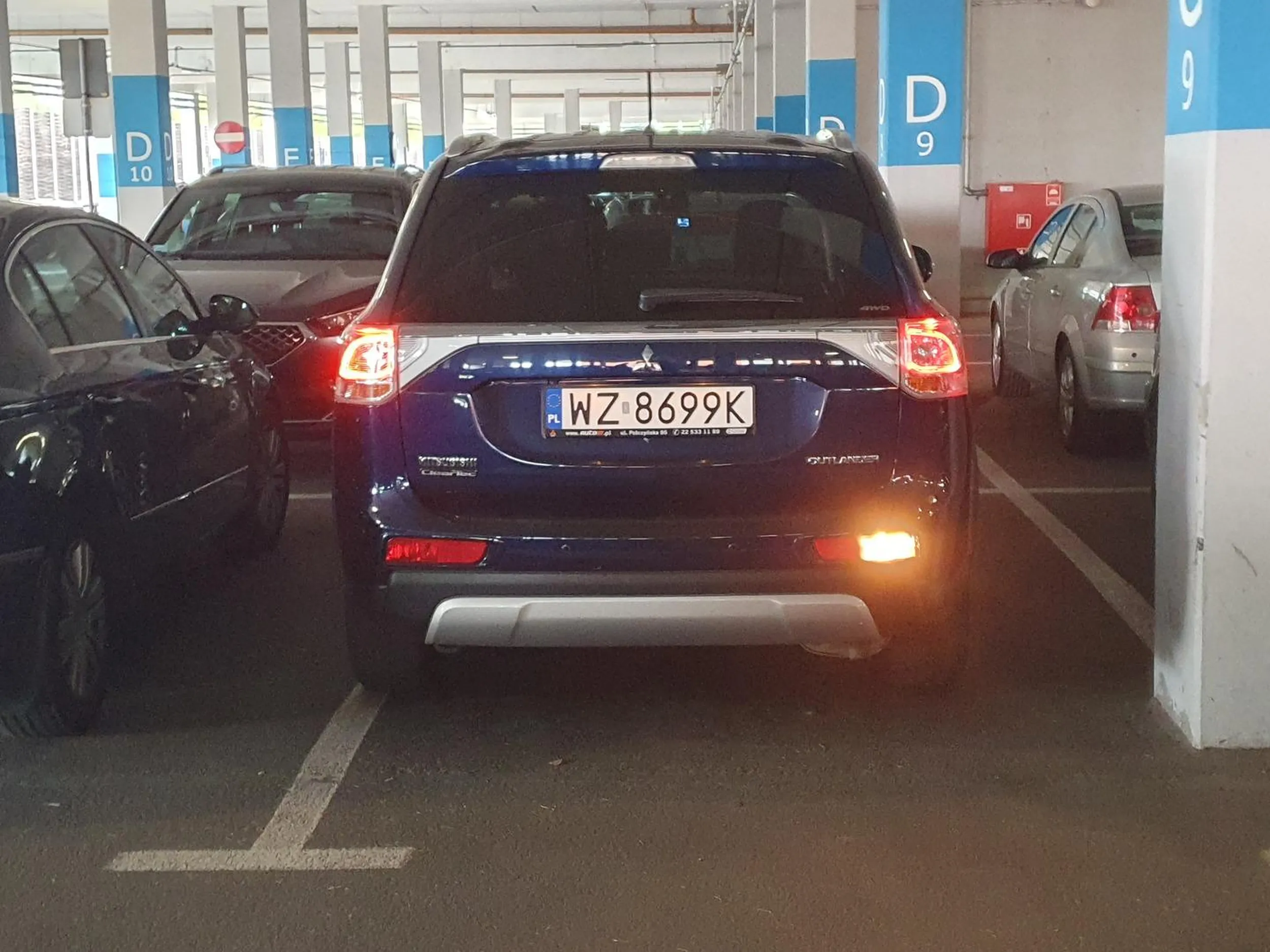 Mam suva i nie potrafię parkować i mam w dupie innych.