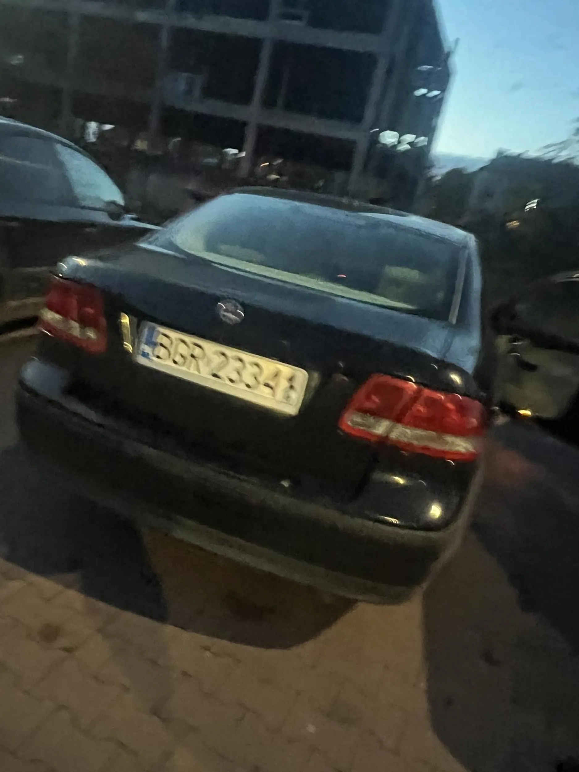 Piękny samochód i jeszcze piękniejszy kierowca ?