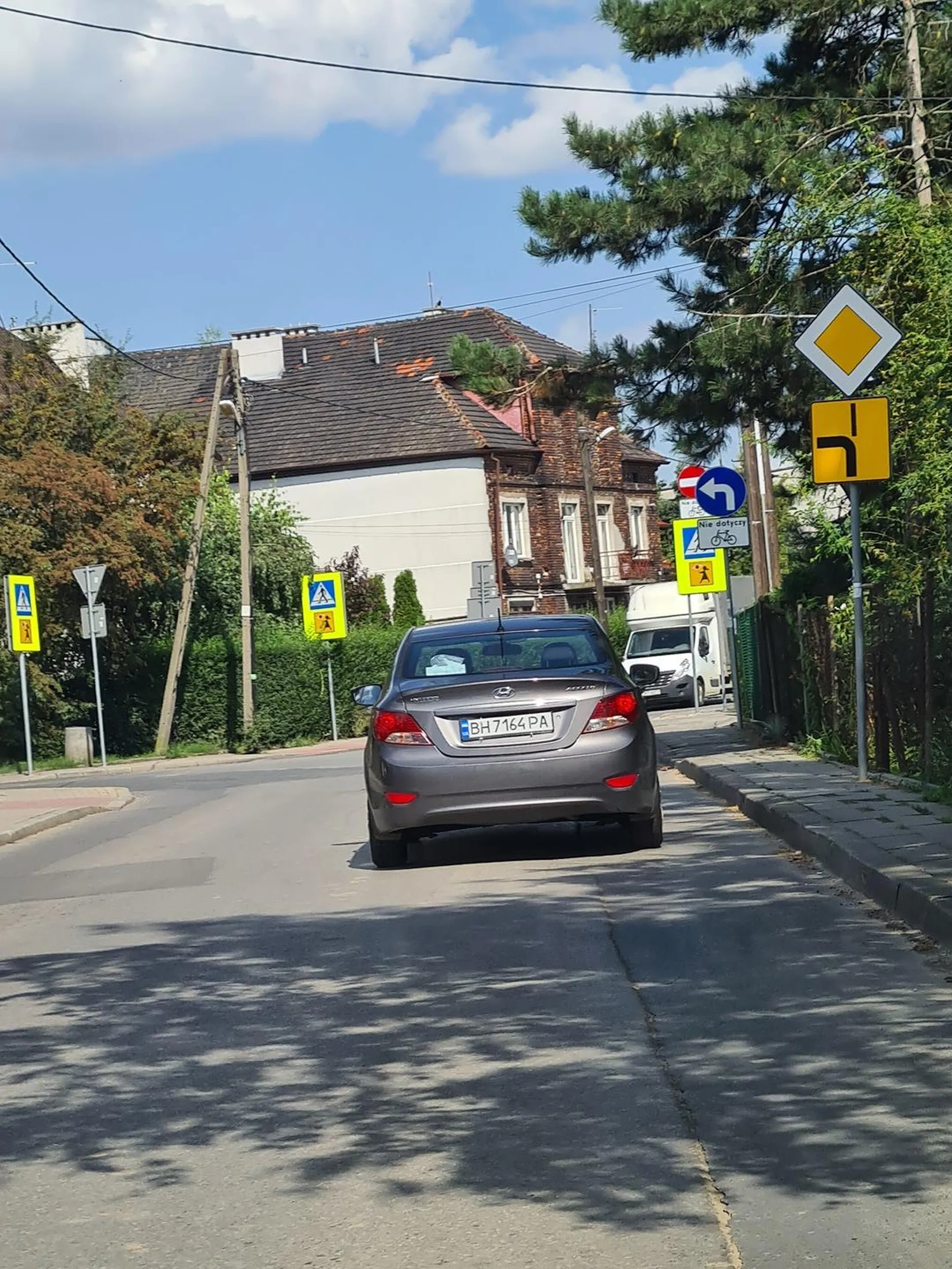 Kierowca wymusza pierwszeństwo