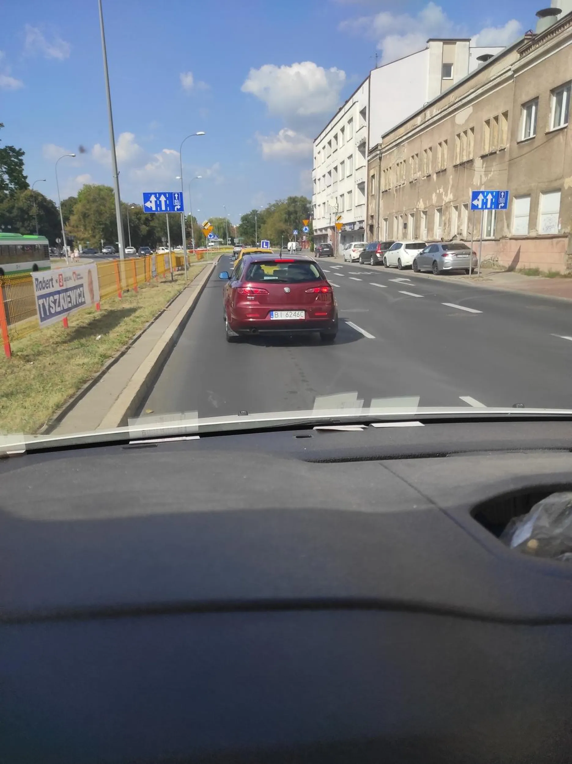 5 metrów za L wcisnął hebel do końca, bez żadnego powodu, cały towar mi się przewrócił na pace