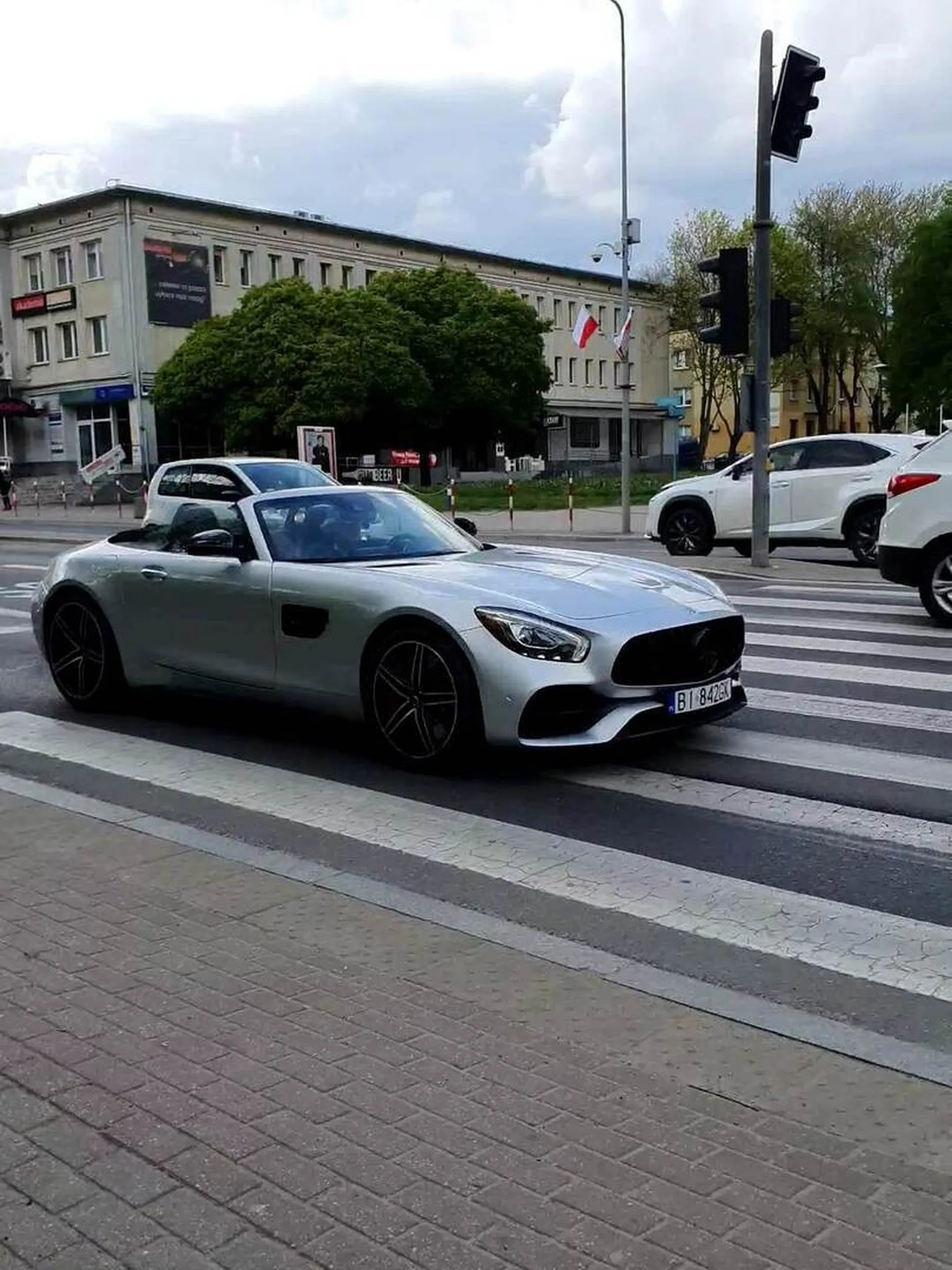 Bardzo ładny AMG GT pozdrawiam