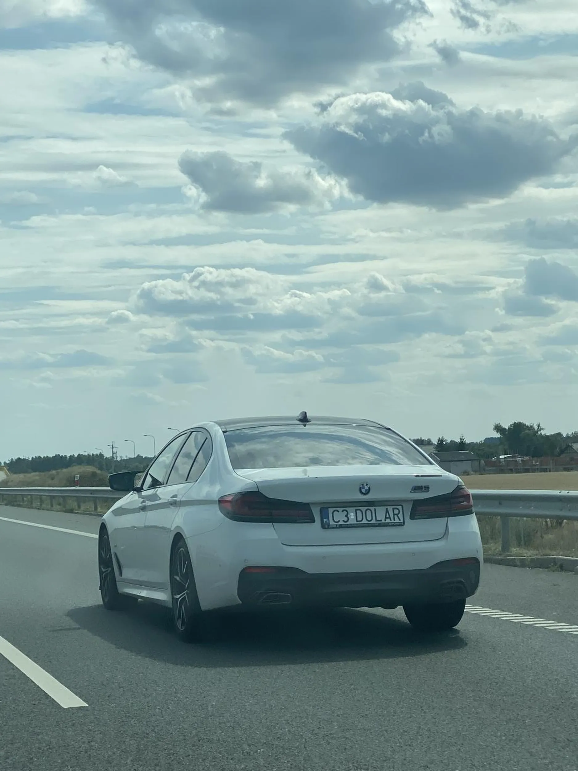 gniecie ostro pozdro?