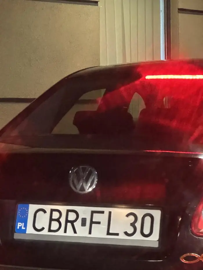 Nie jedz na noc parówo, bo będziesz jak ta parówa