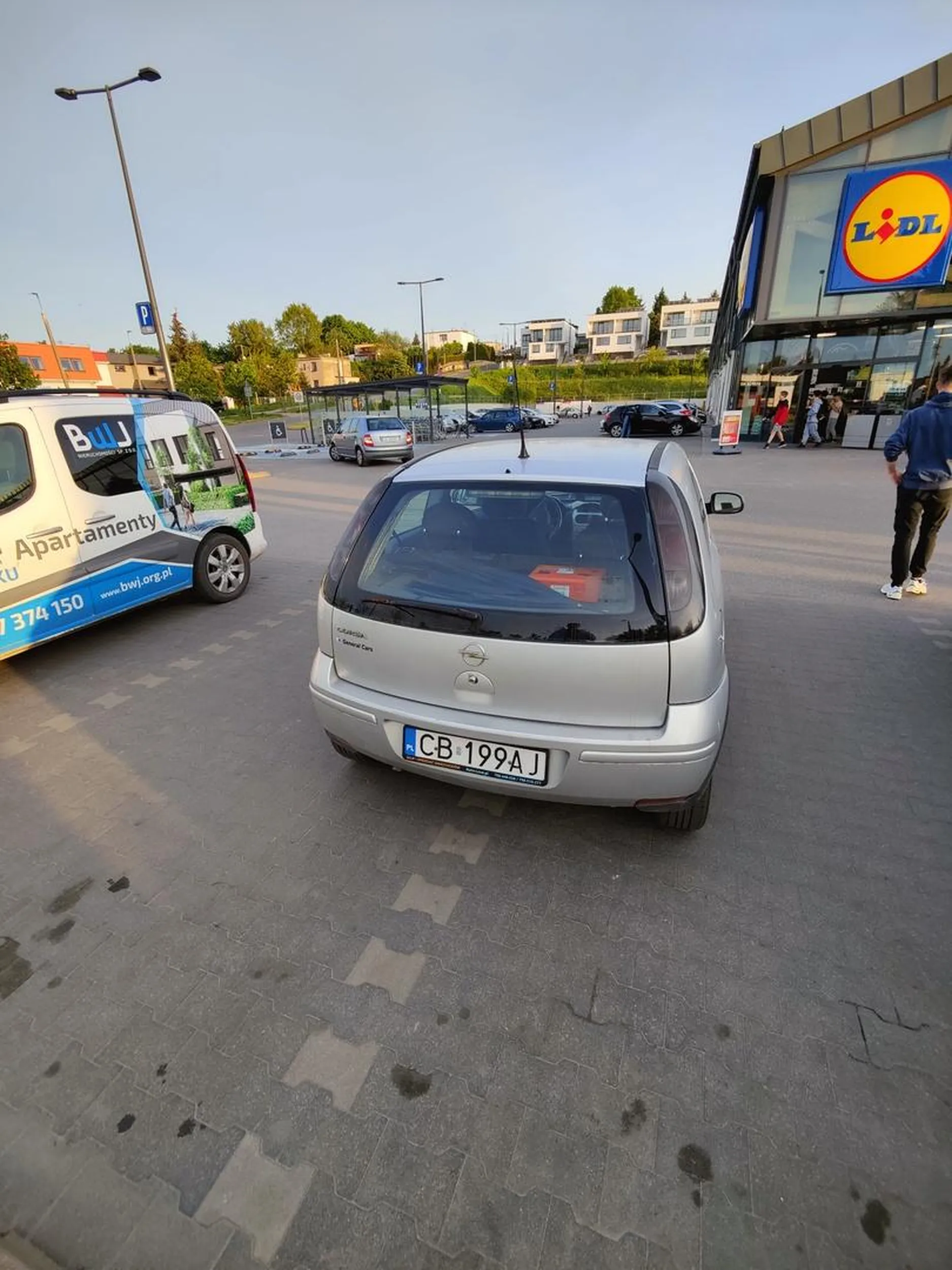 Kutas zajmuje dwa miejsca