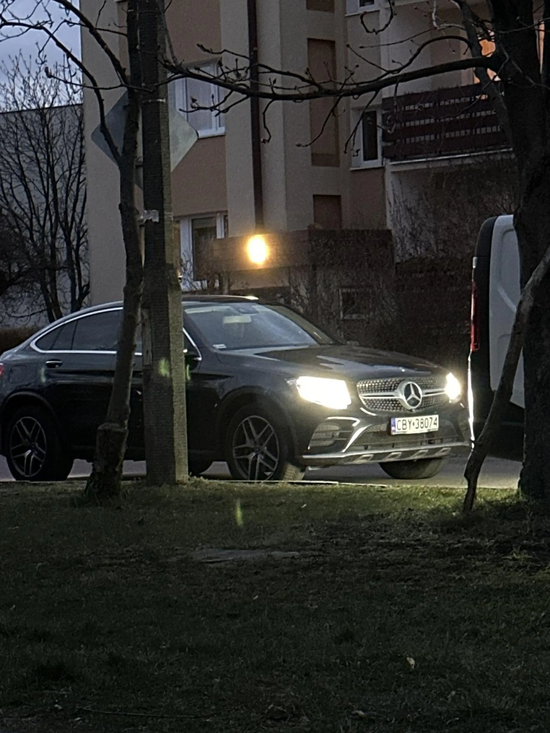 Nie ma jak to stanie z włączonym silnikiem 20 minut