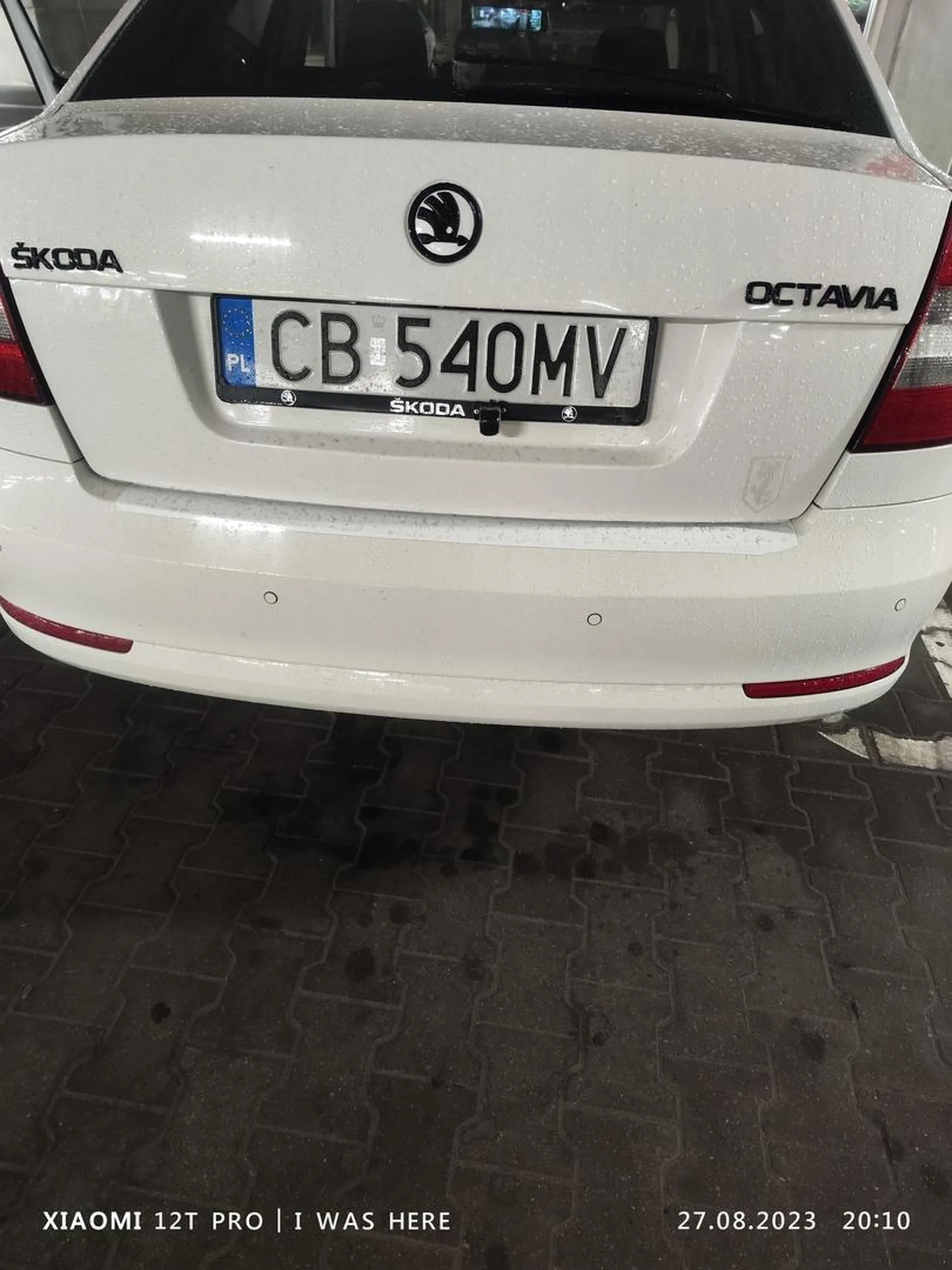 Dobry z niego kierowca , stosuje się do przepisów