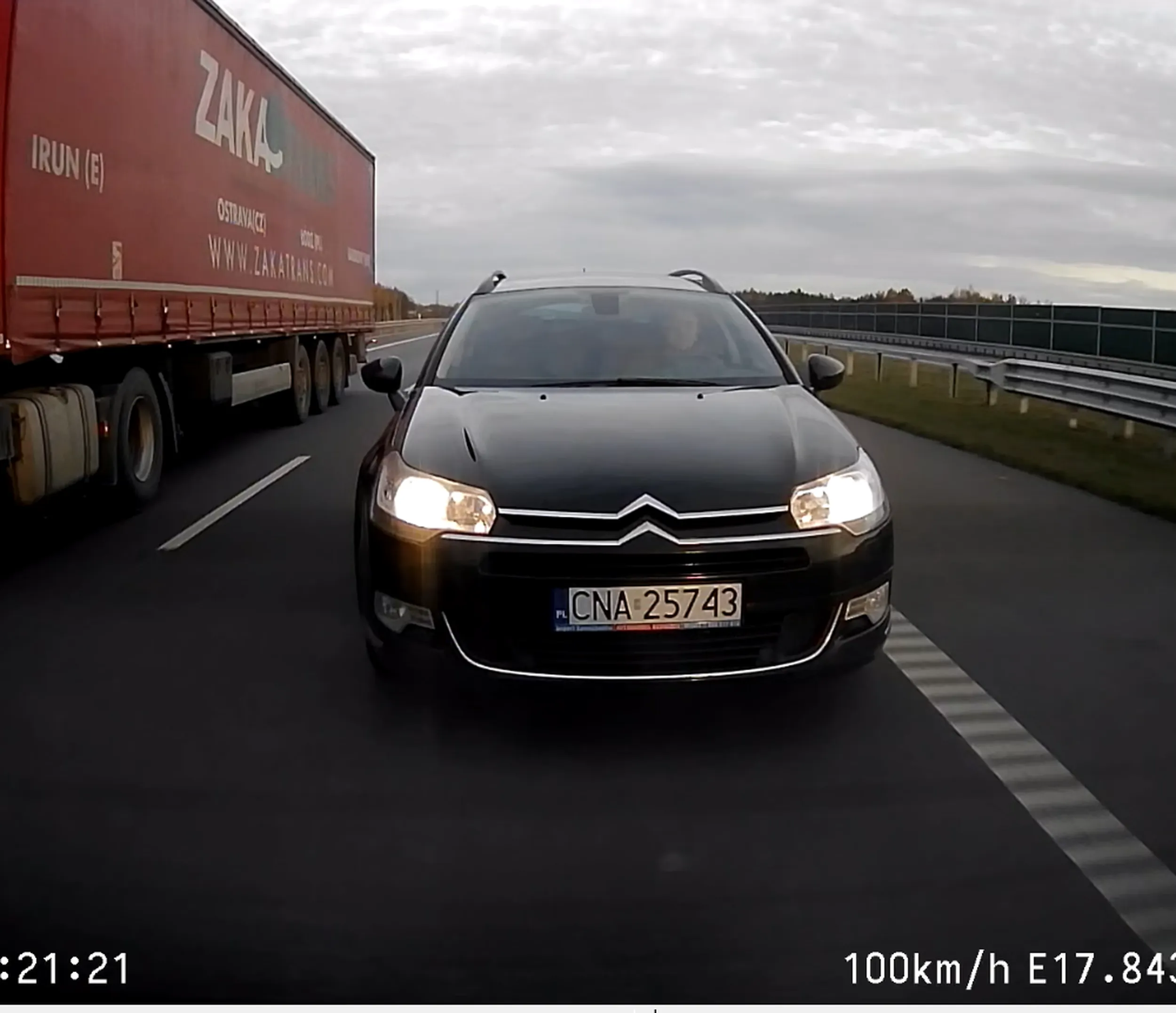 Za daleko, podjedź bliżej bo nie widać