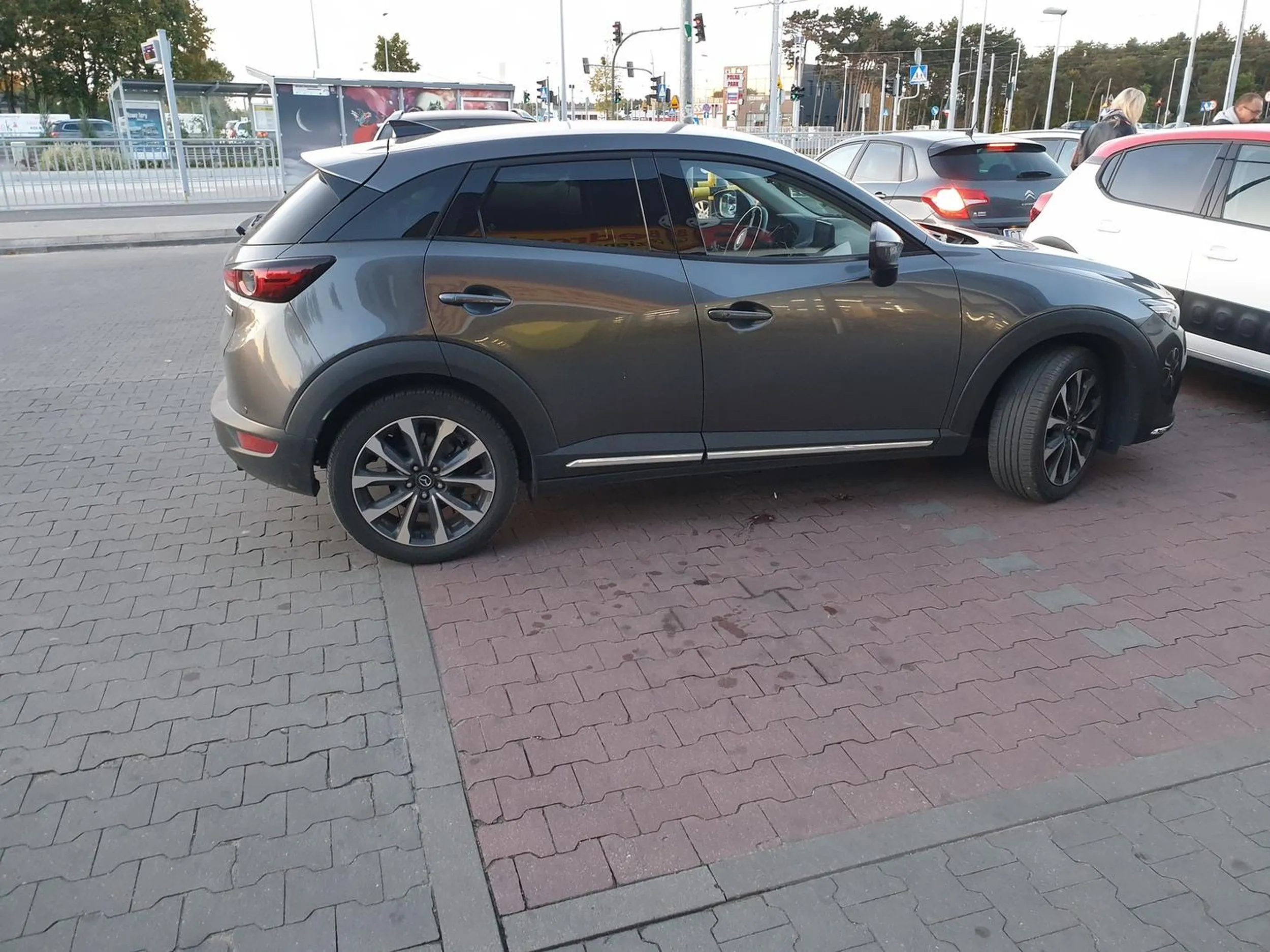 Jaką ludzką kurwą trzeba być, by mieć tak wszystkich w dupie?!