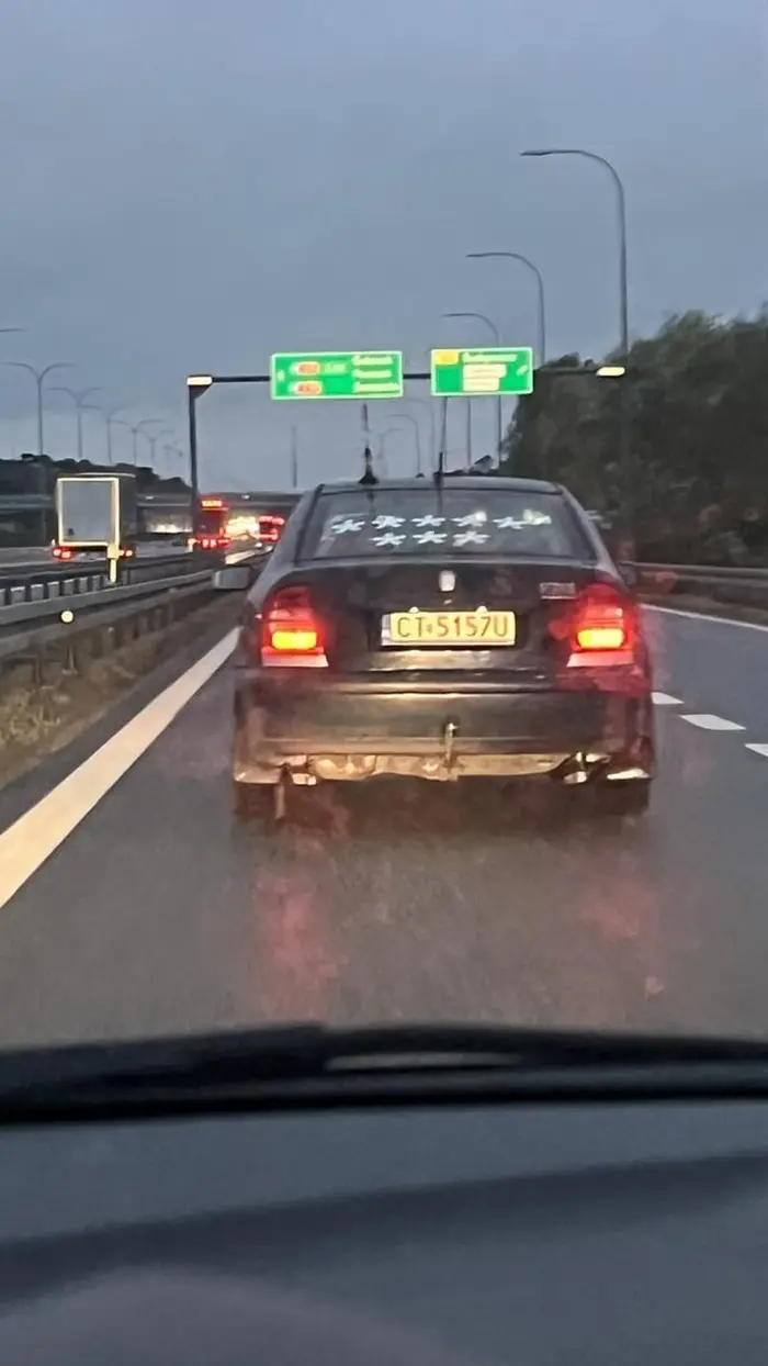 Je*bnąć to się możesz w łeb Zawalidrogo…