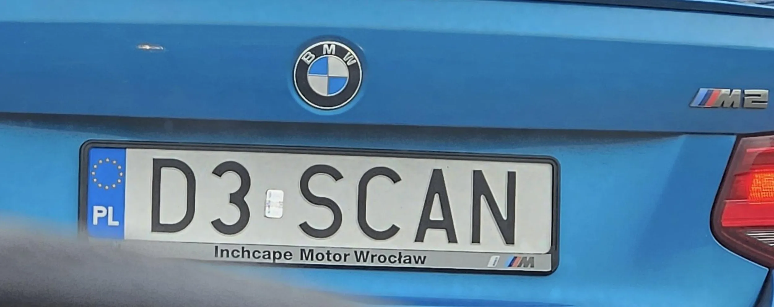 Zakolaku bez szkoły jeździ się na zasuwkę, na ch** trąbisz?!?