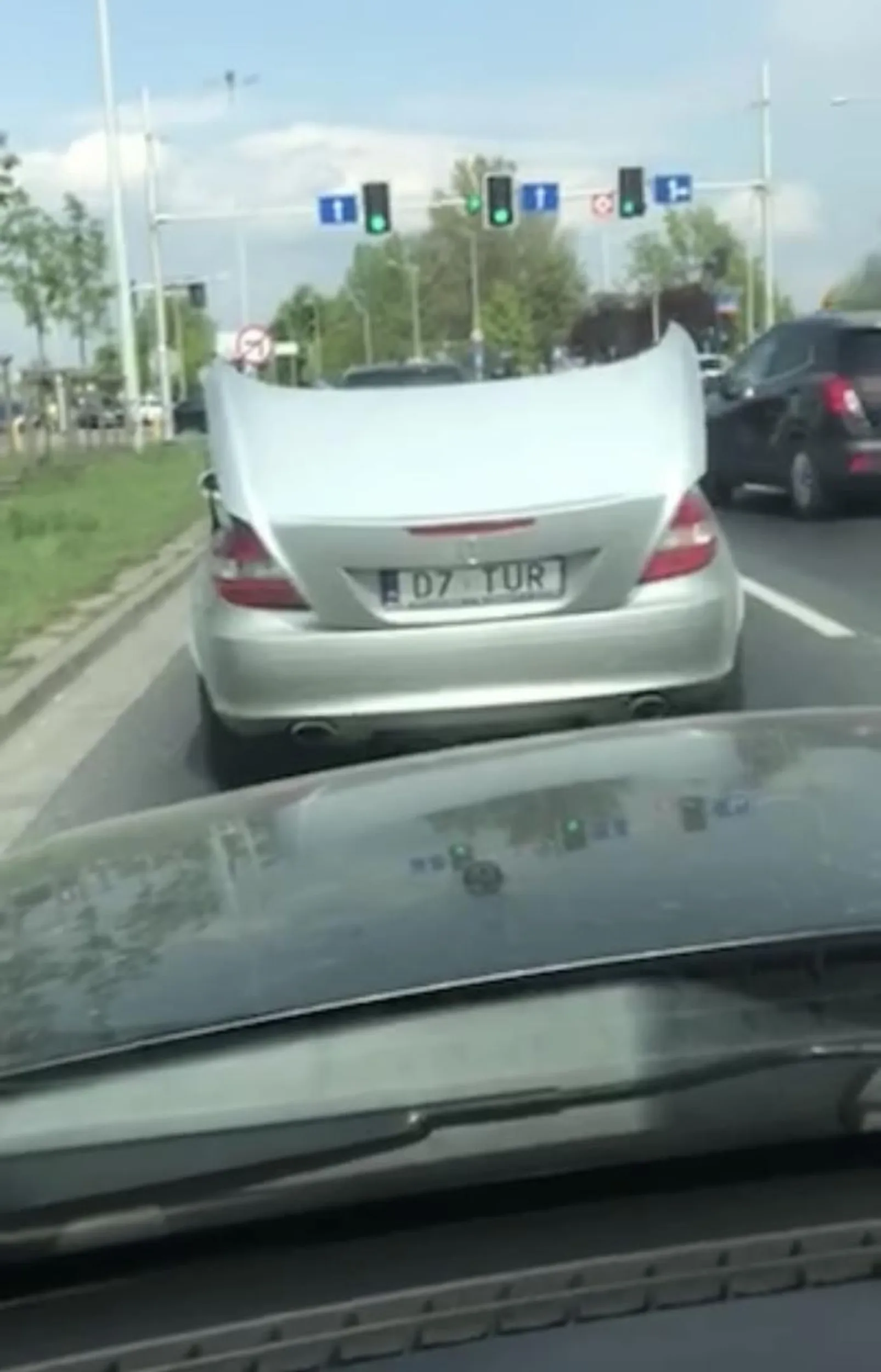 Bardzo oryginalny spoiler pozdrawiam?