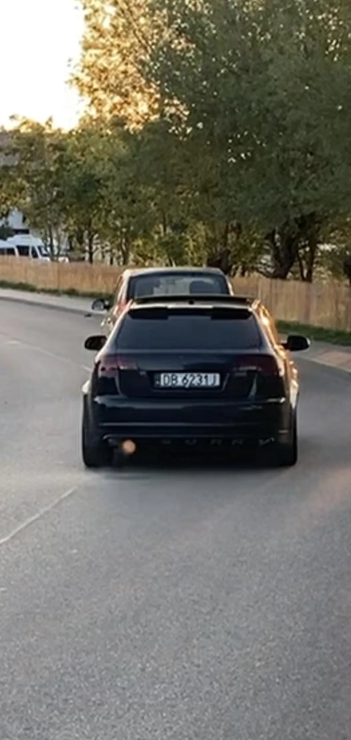 Zajebiście strzela ogniem z wydechu