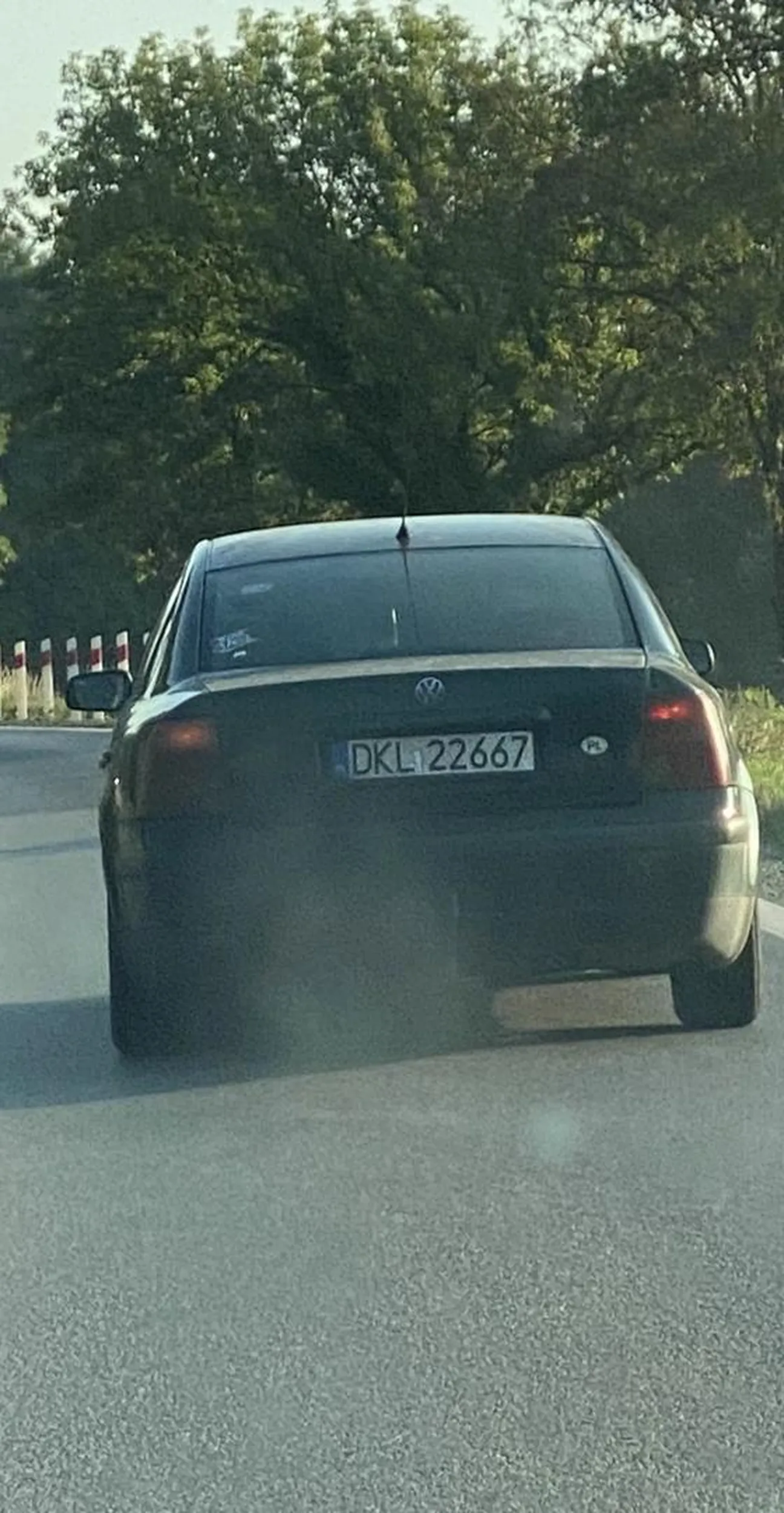 Szrociarz jeździ na olej opałowy. Zresztą na zdjęciu widać jak kopci. Nie bez powodu zwykło się mówić DeKLe.