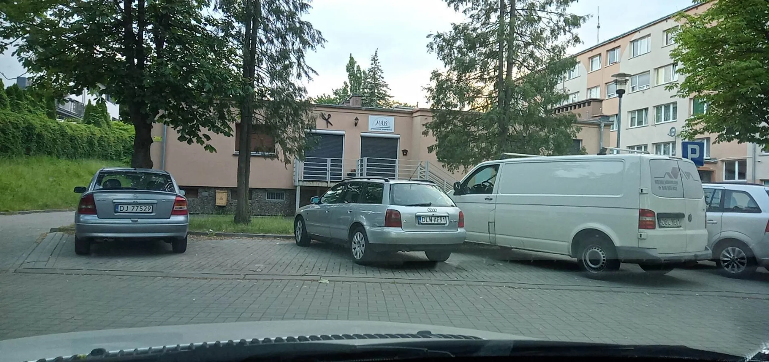 Naucz się parkować.