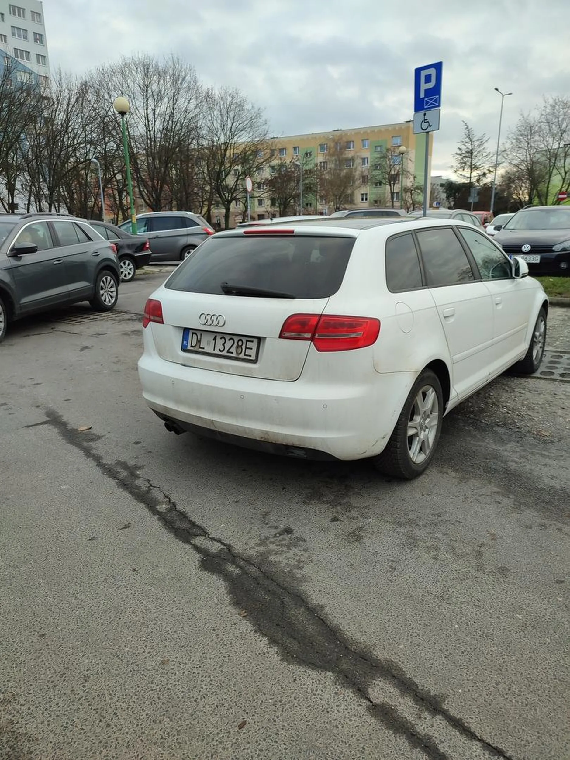 Widziałem już wielu mistrzów parkowania, ale to mi dziś zrobiło dzień.