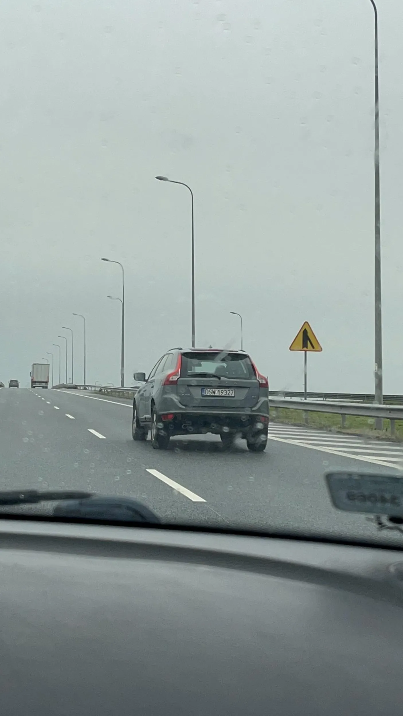 Dupa swędzi że laguna go wyprzedza? XDDD