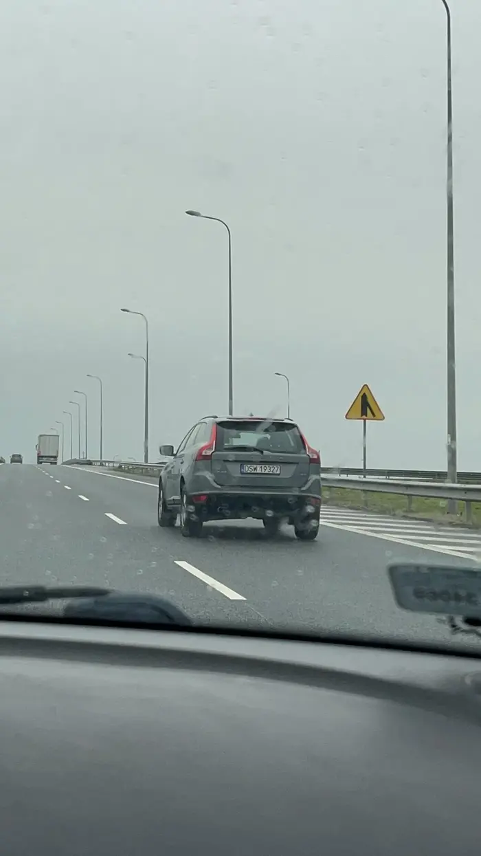 Dupa swędzi że laguna go wyprzedza? XDDD