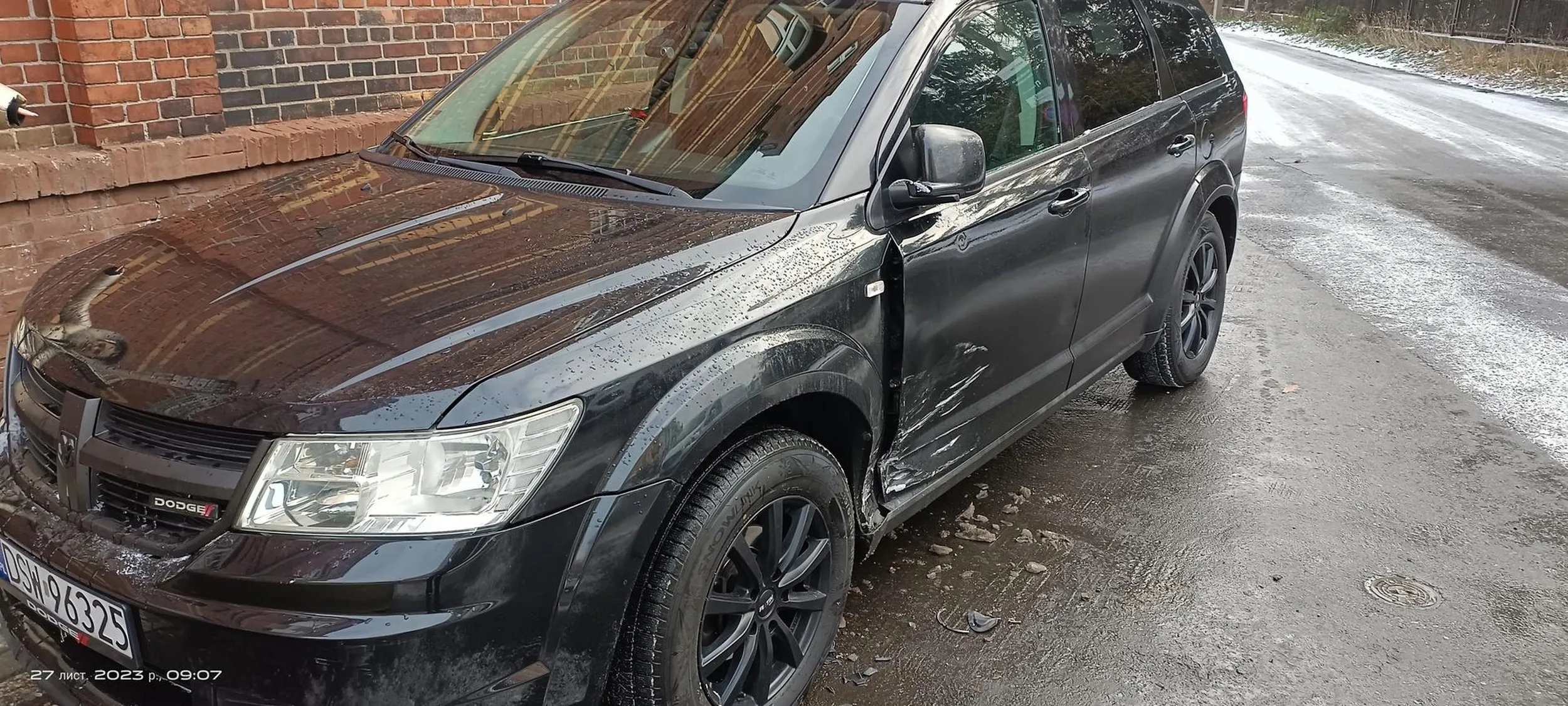 Uderzył auto I utiek