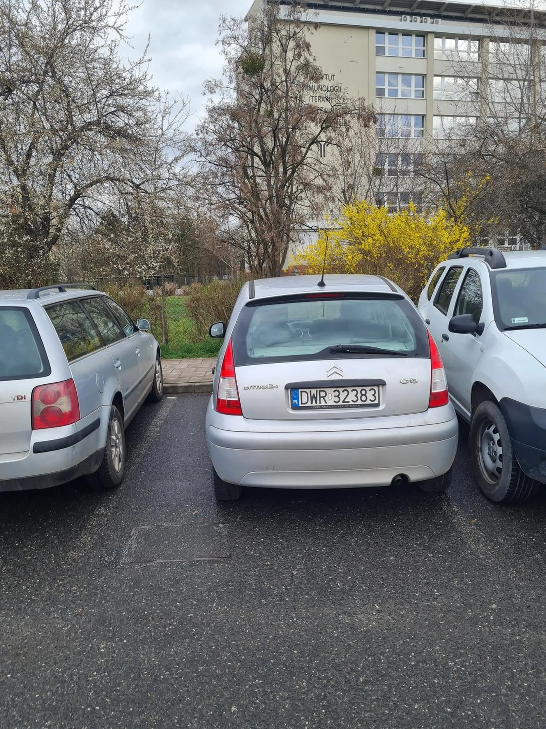 Pan się nauczy parkować we Wrocławiu...