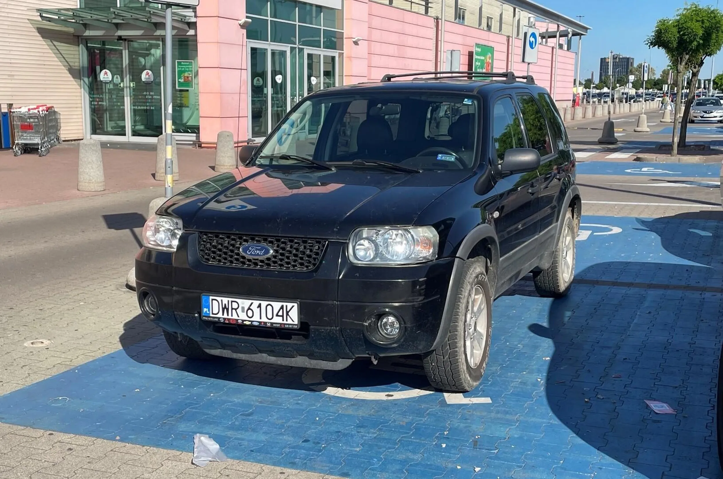 życzę szybkiego nabrania rzeczywistych uprawnień do parkowania na miejscu dla inwalidy