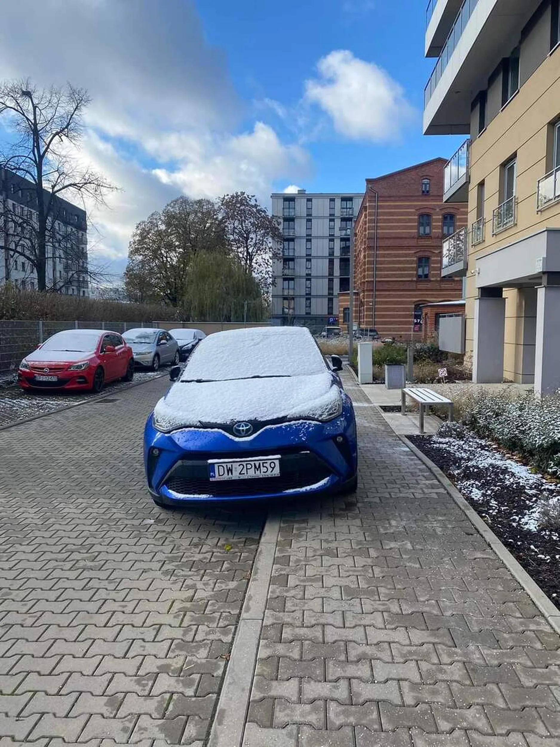 Parkowanie poza wyznaczonym miejscem