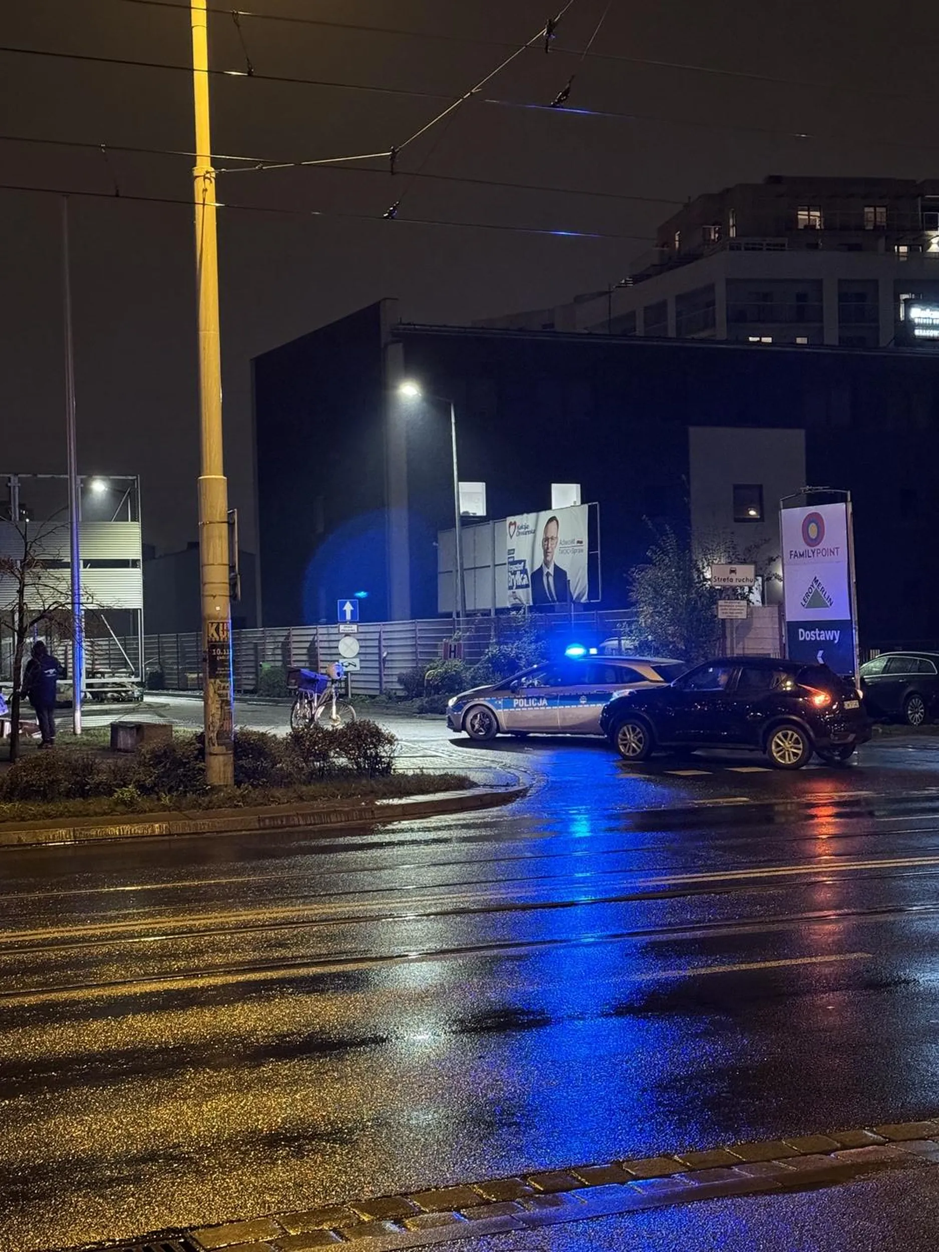 Stary głupi ćwok potrącił człowieka - jeszcze na dumnego wygląda. Czas oddać prawo jazdy młocie