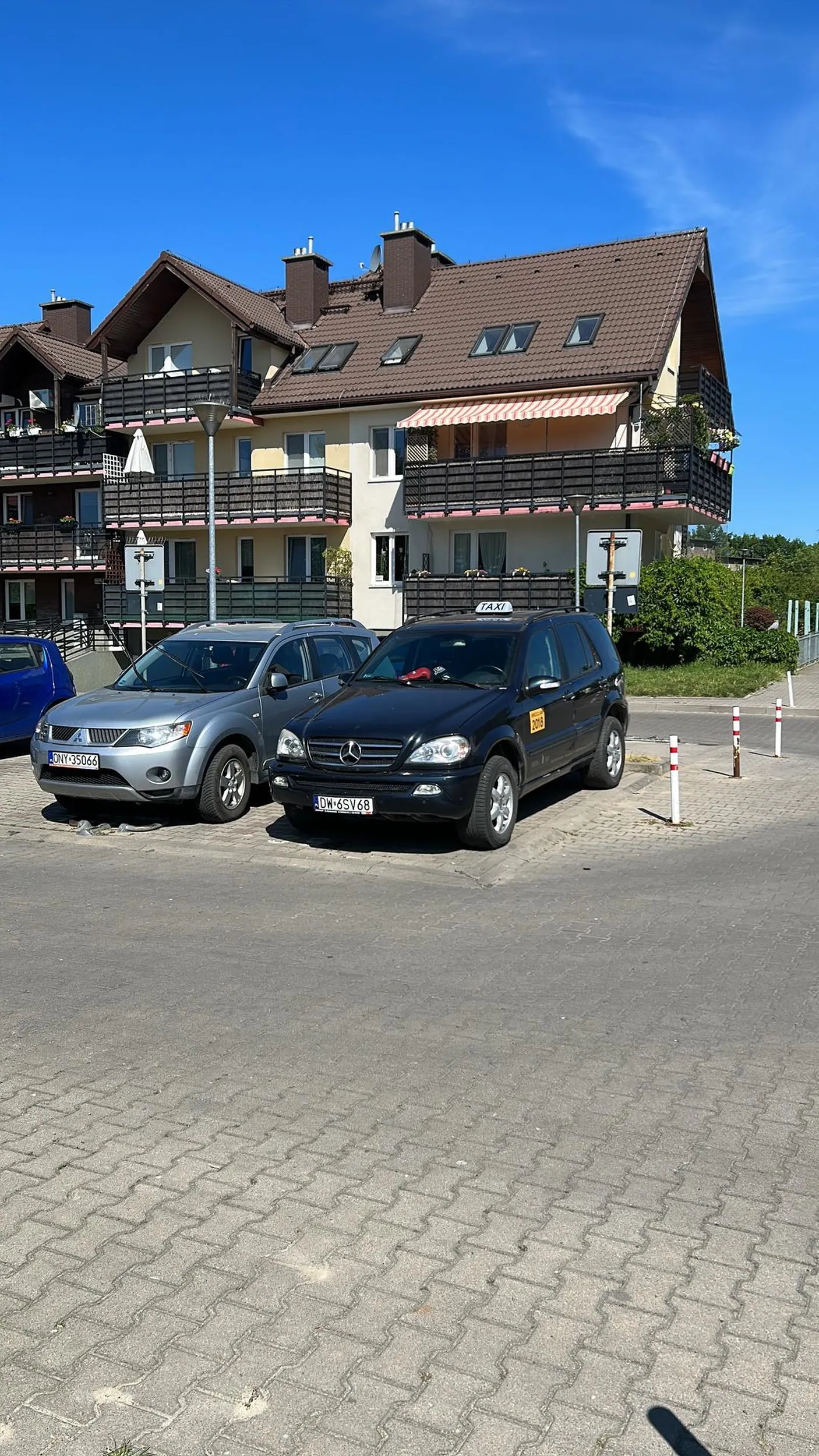 Burak  zajmuje prywatne miejsca