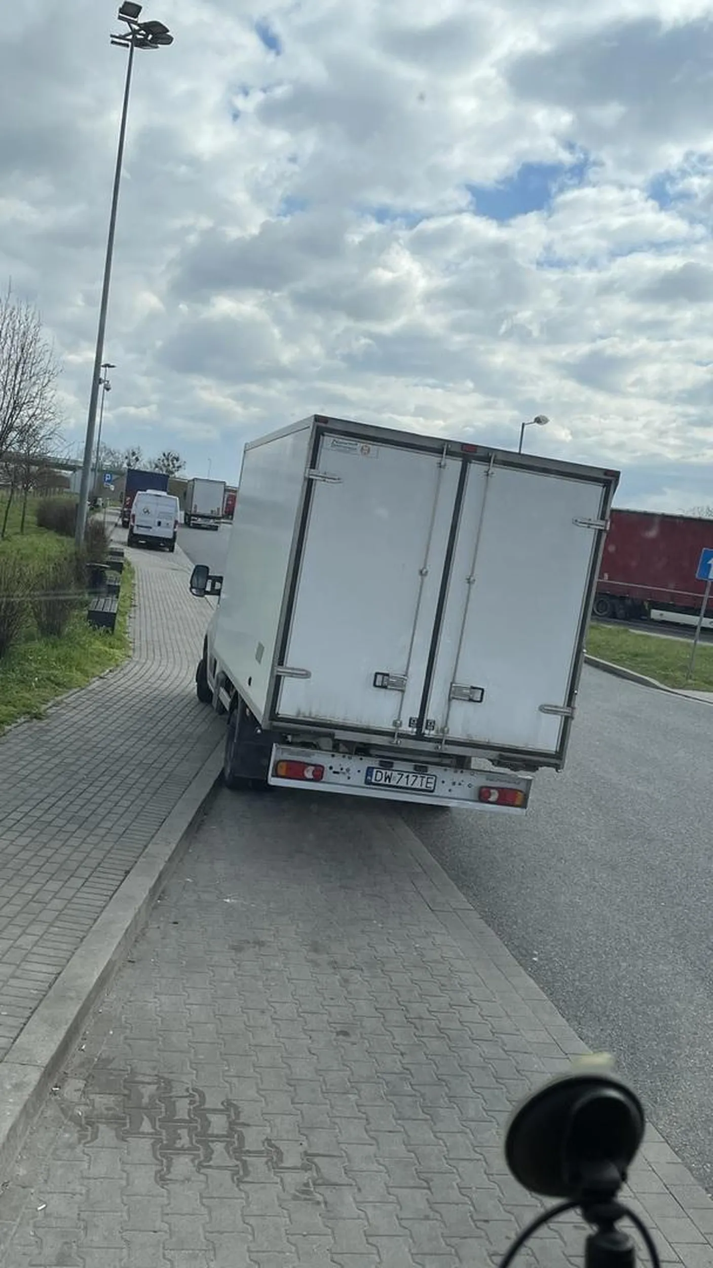 Naucz się parkować przygłupie