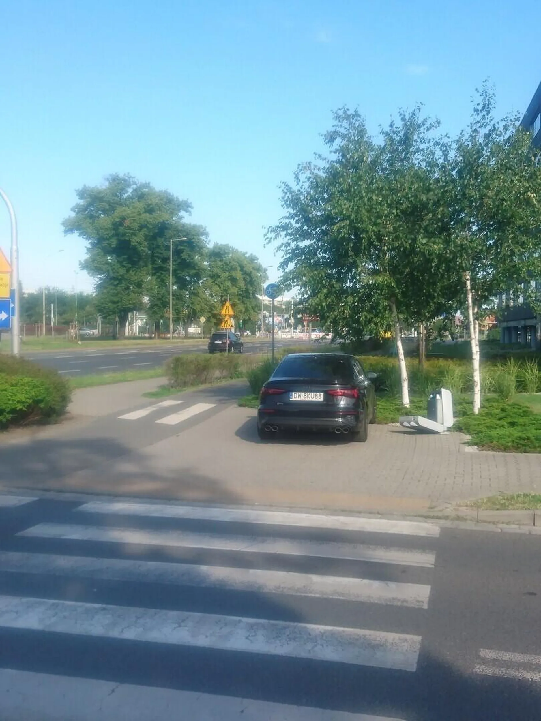 Bo mogę... (ul. Lotnicza, Wrocław)