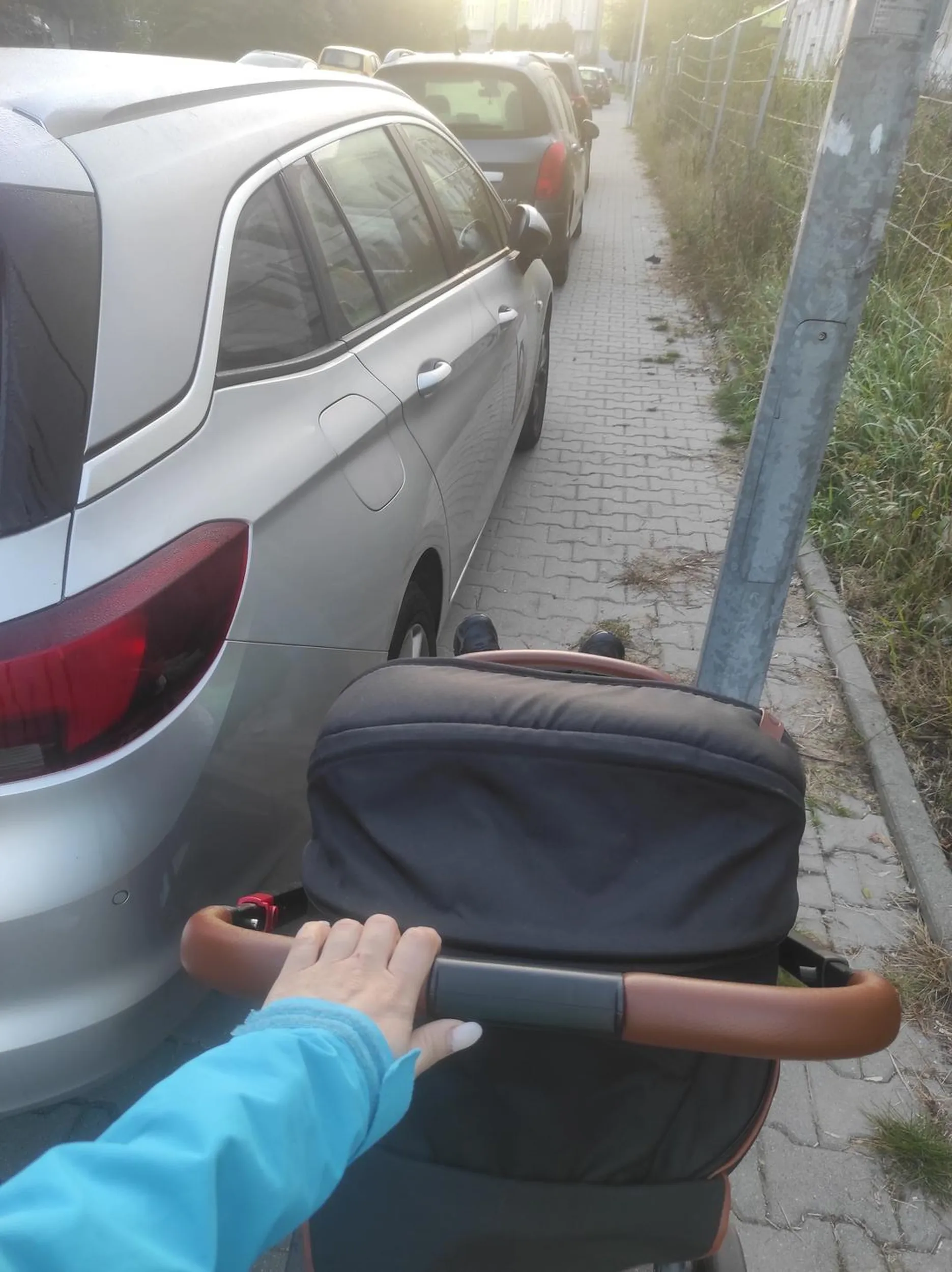 Parkować to on nie potrafi