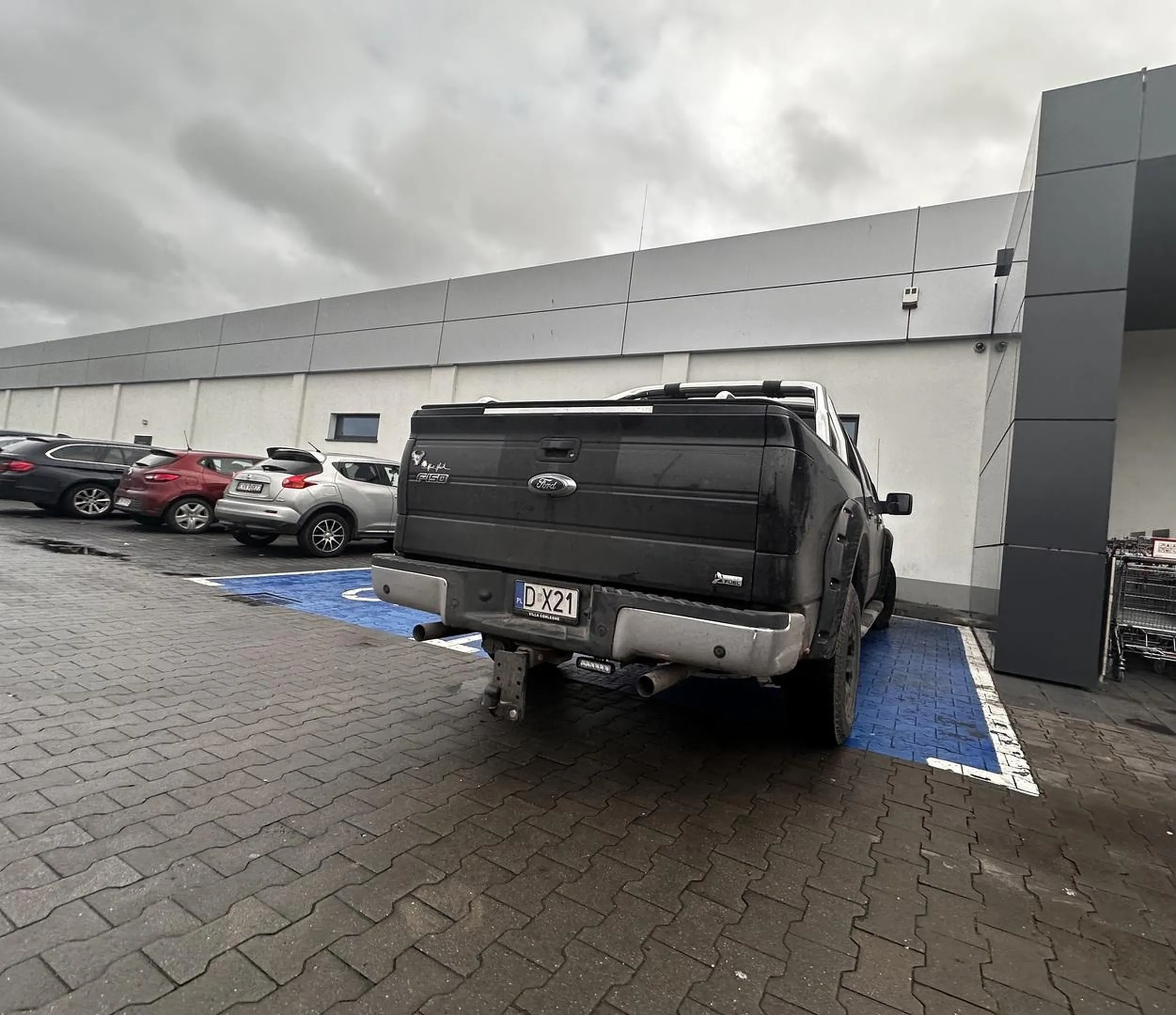 Miejsca nie mam przez ciebie