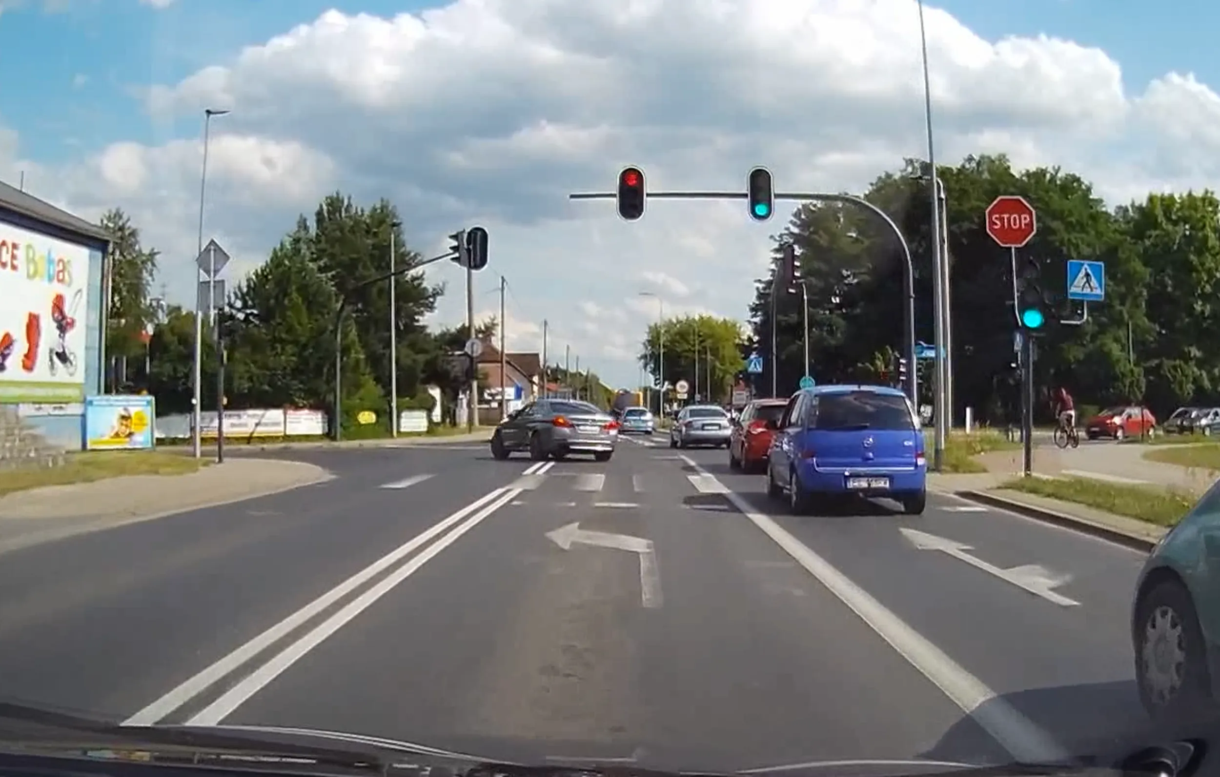 "pan w beemwu nie wytrzymał presji :) to nie pierwszy raz na mieście, teraz udokumentowany.