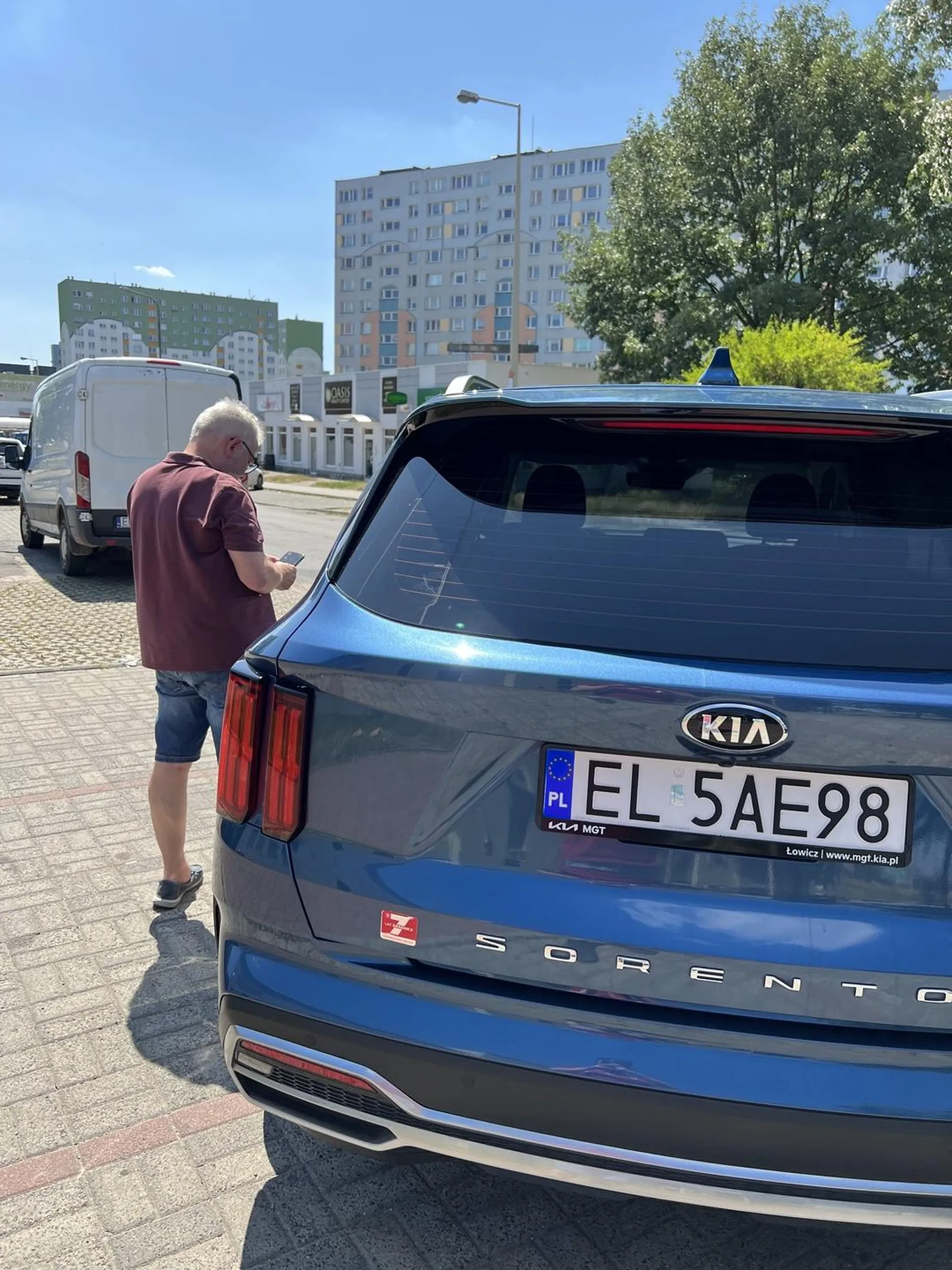 Kombinator. Proponuje 200zl za przerysowanie 2 elementów  i wgniecenie  1, wyciągając plik kilku tys…