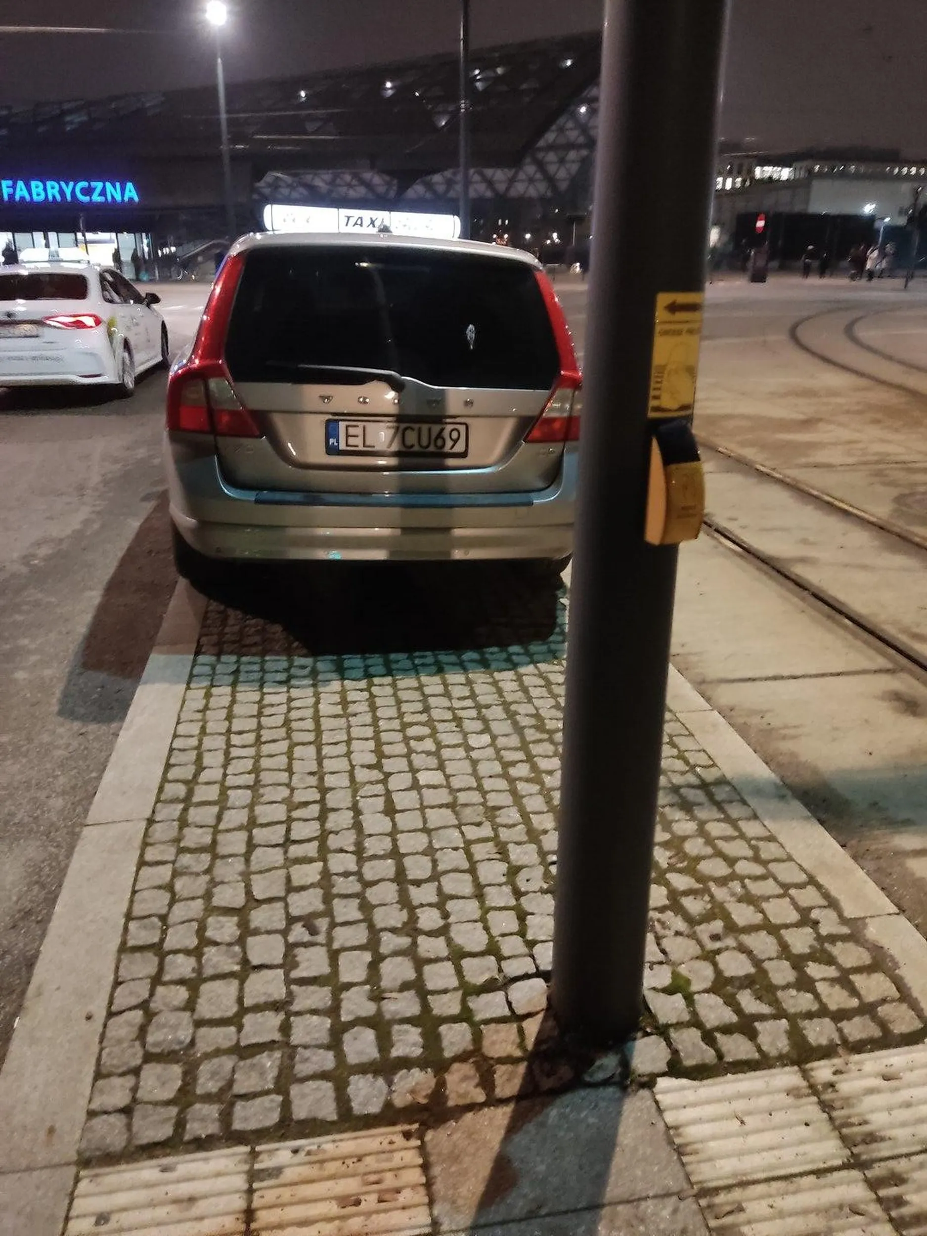 Niech admin go usunie z prawdziwego świata