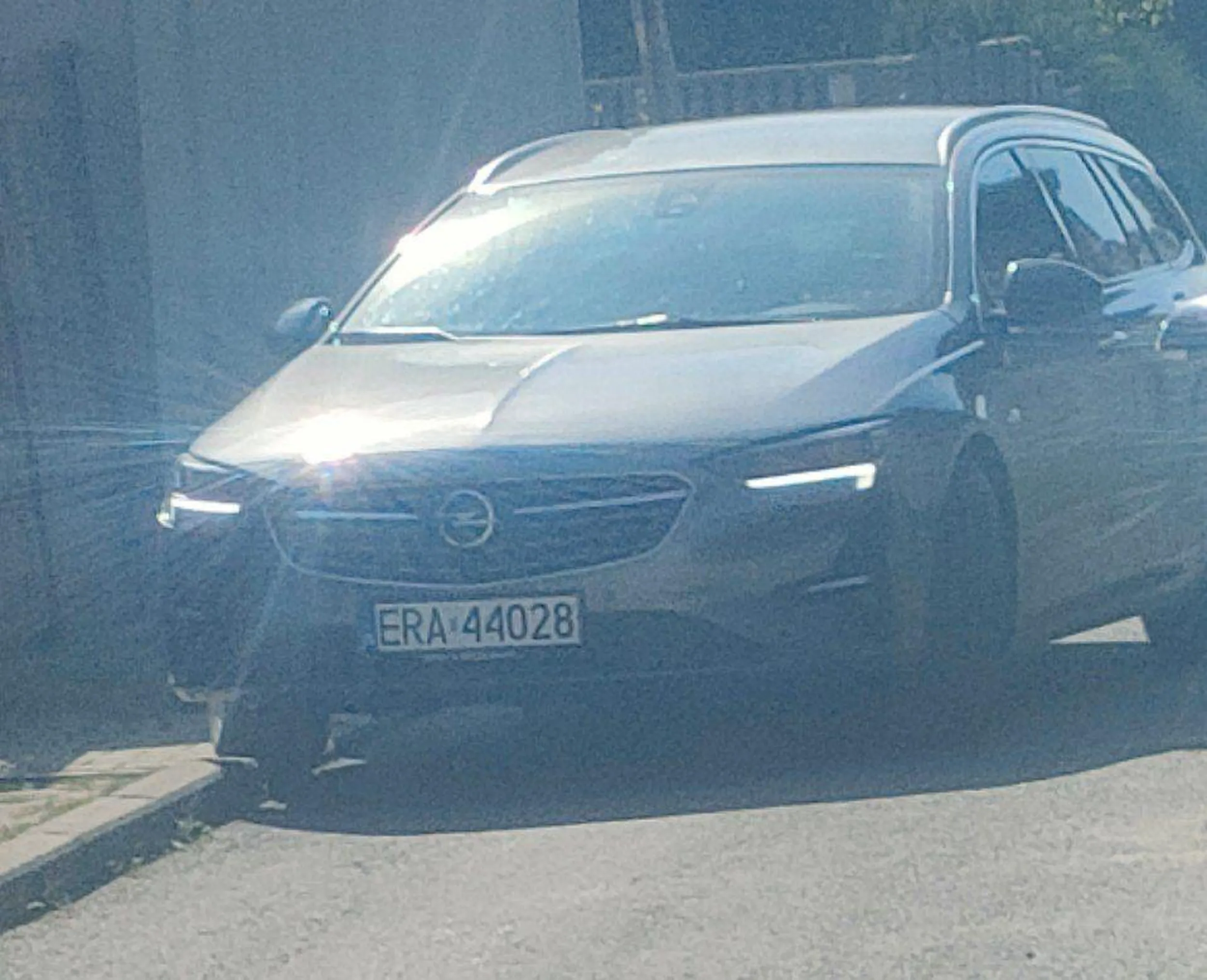 Jednokierunkowa ulica to nie miejsce na parking kolego.