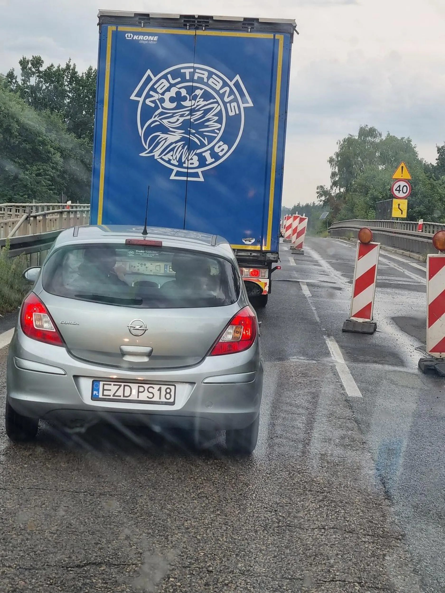 Nie potrafi jeździć na suwak ?