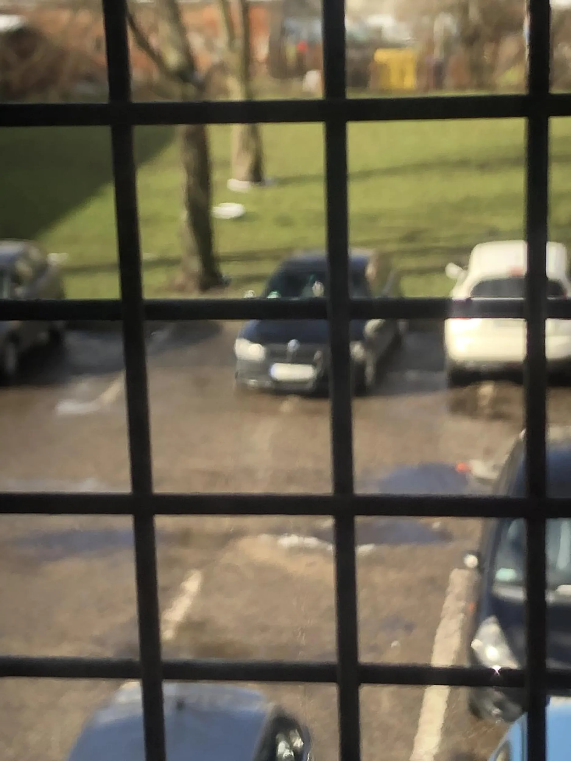 Bardzo nie polecam , typowy kierowca bmw