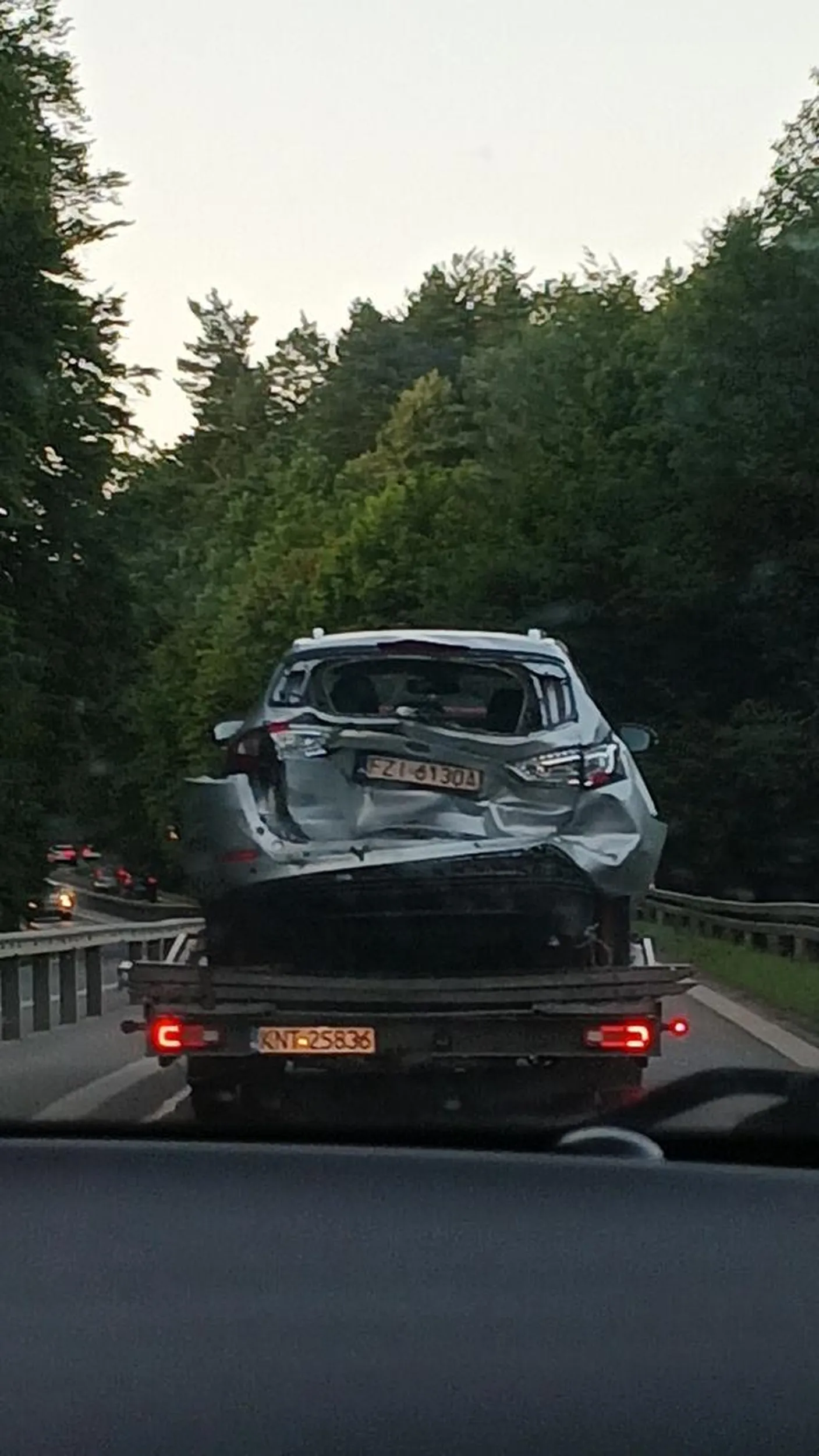 mam nadzieje ze osobie z wypadku nic sie nie stalo