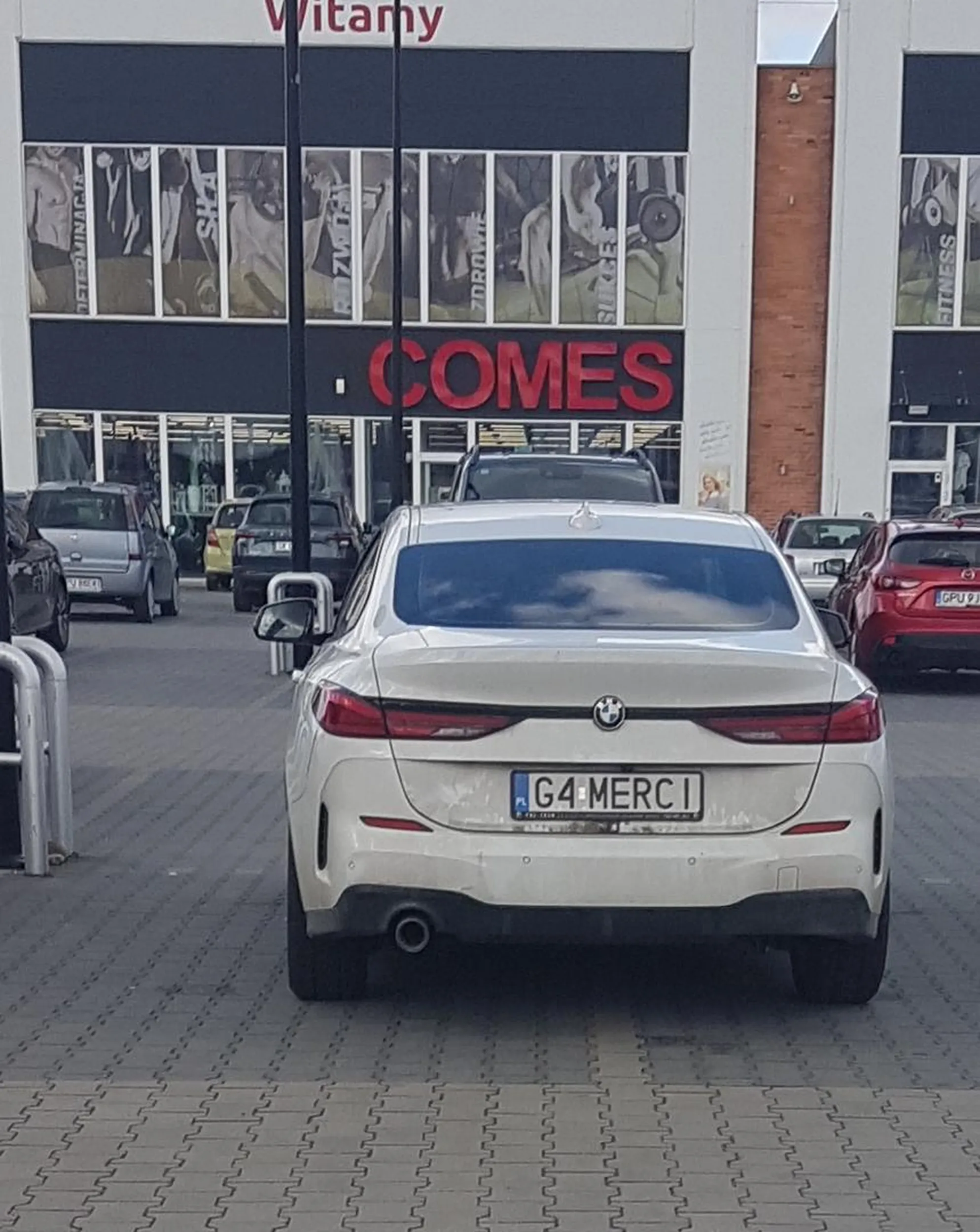 Parkowanie na miarę Mistrza xD.