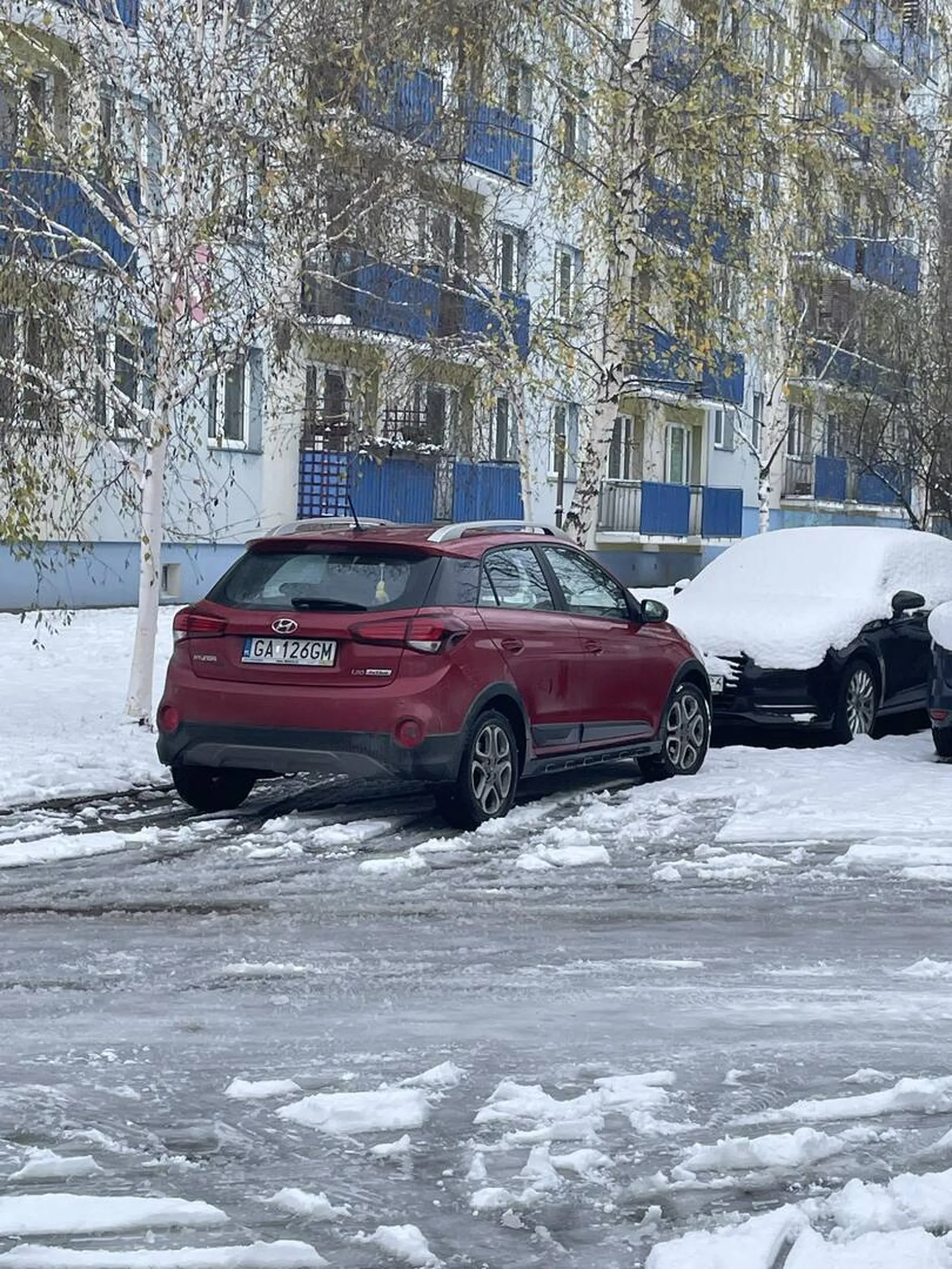 widać, że z gdyni bo parkuje jak niepełnosprawny